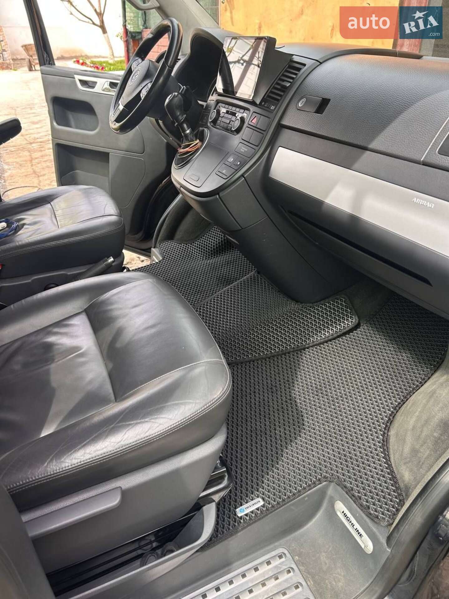 Volkswagen Multivan 2011 VIN WV2ZZZ7HZCH064157 фото оголошення 6 з 16