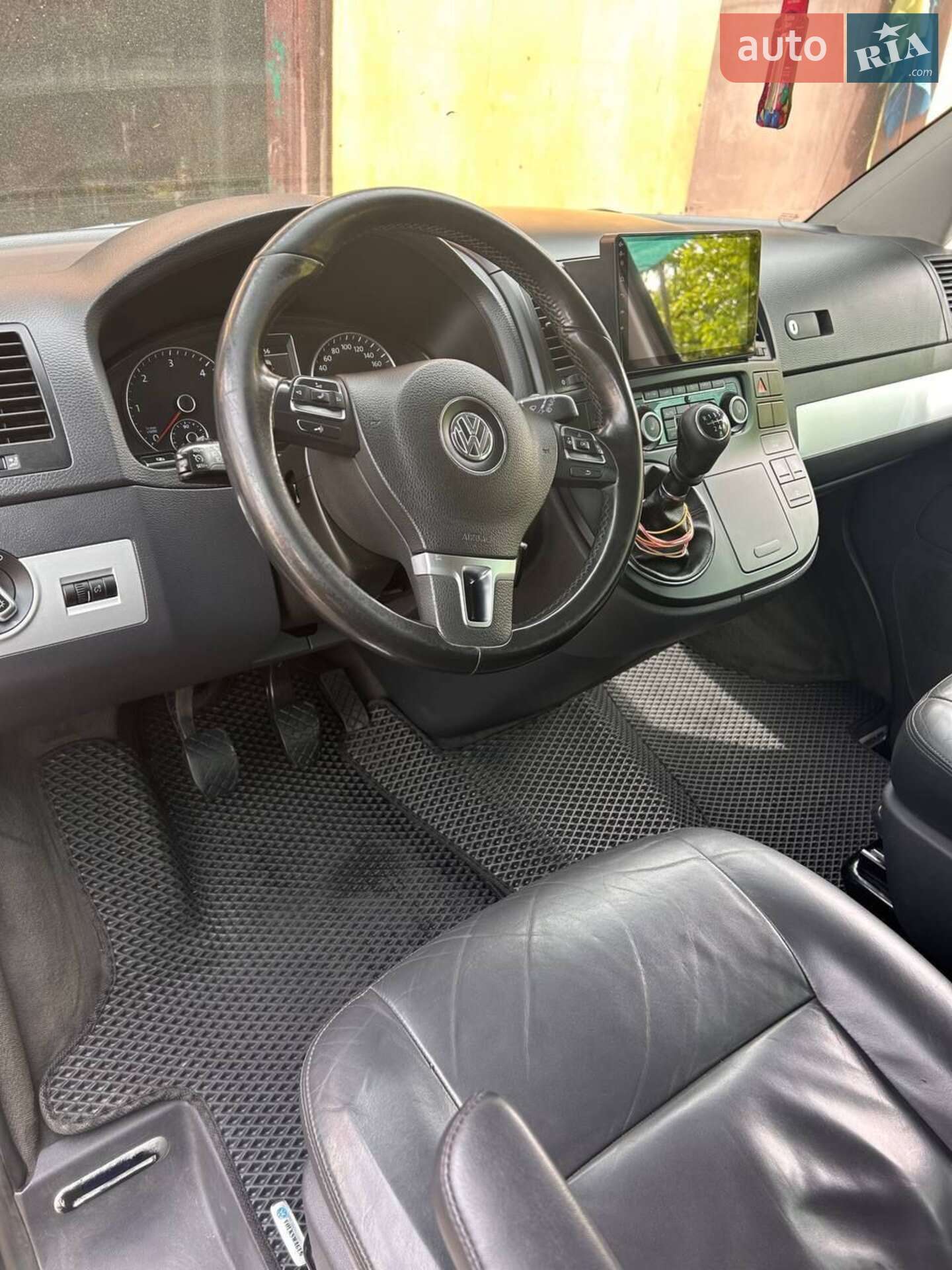 Volkswagen Multivan 2011 VIN WV2ZZZ7HZCH064157 фото оголошення 7 з 16