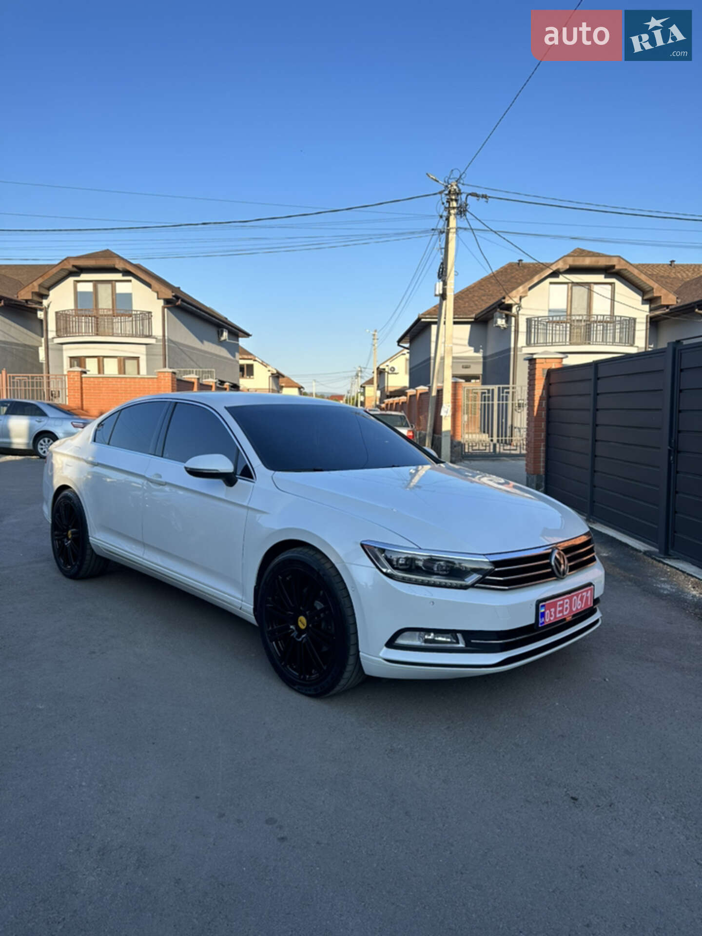 Volkswagen Passat 2018 VIN WVWZZZ3CZJE210136 фото оголошення 4 з 24
