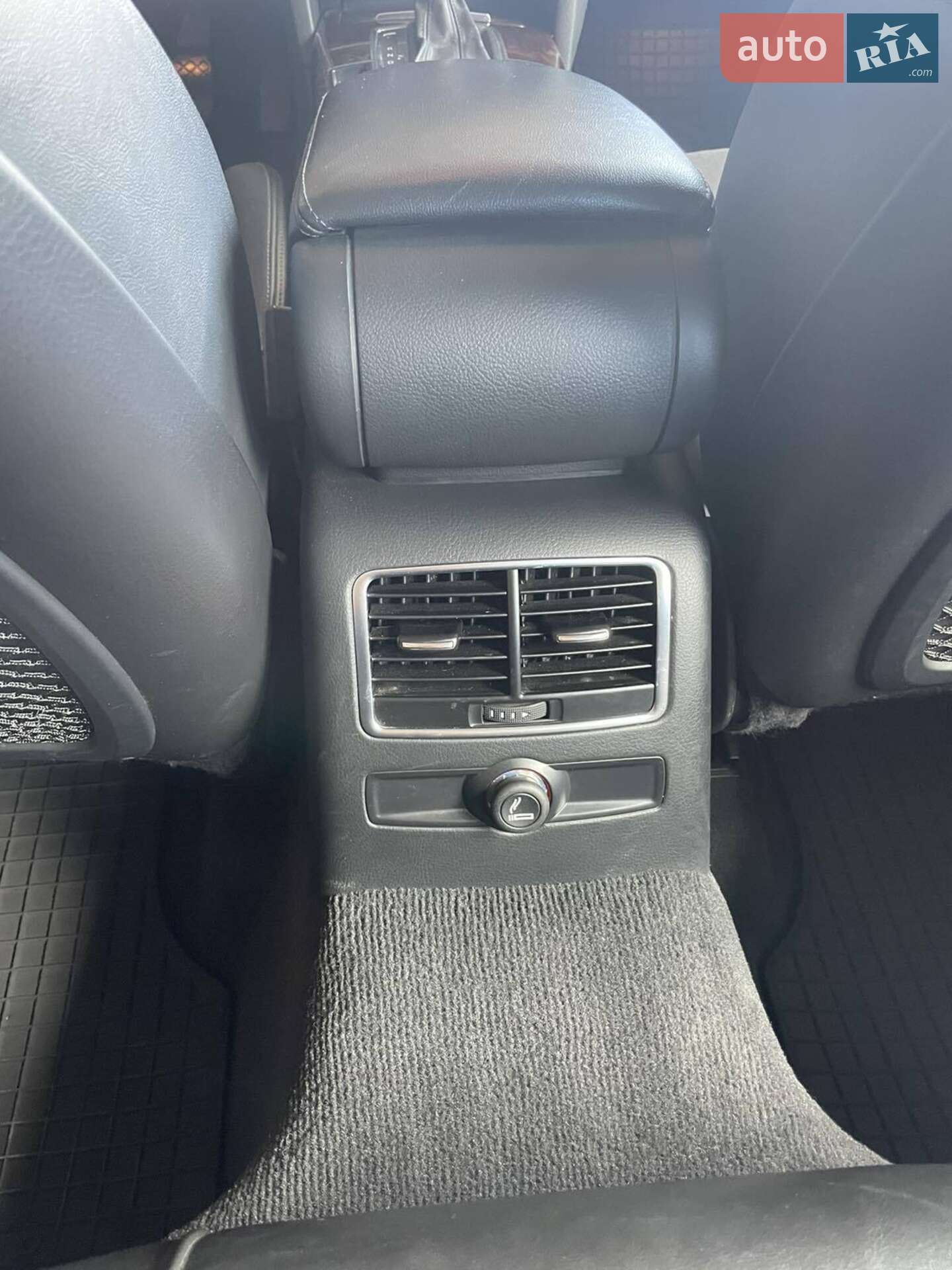 Audi A6 Allroad 2011 VIN WAUZZZ4FXBN077123 фото оголошення 3 з 173