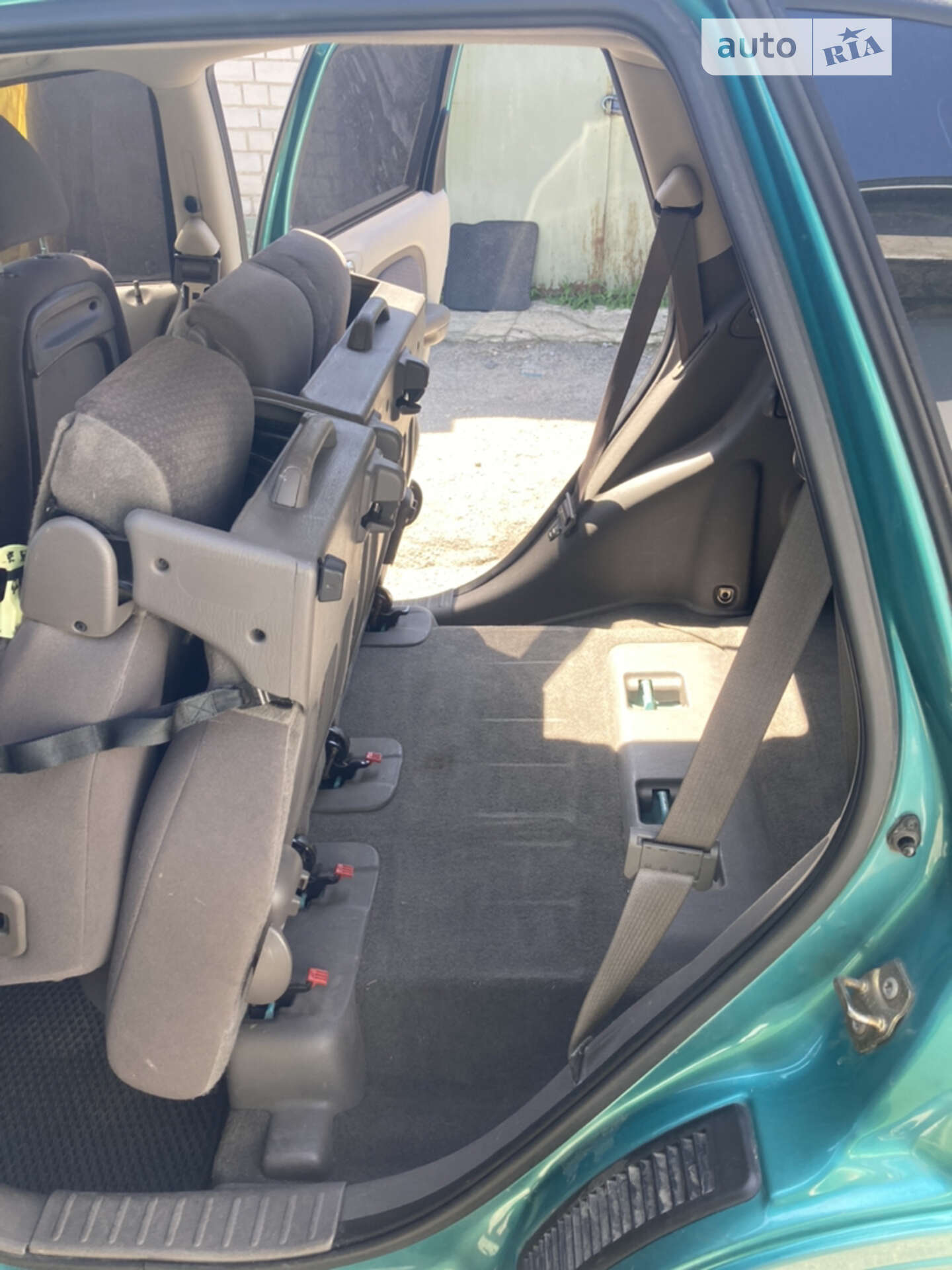 Chrysler PT Cruiser 2003 VIN 1C8FYN8F04T222100 фото оголошення 37 з 46