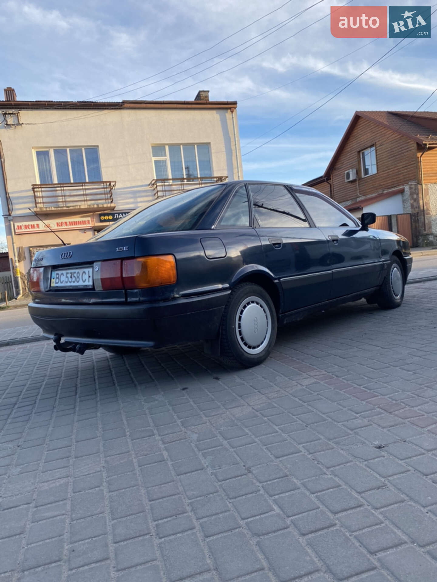 Audi 80 1988 VIN WAUZZZ89ZJA361610 фото оголошення 3 з 6
