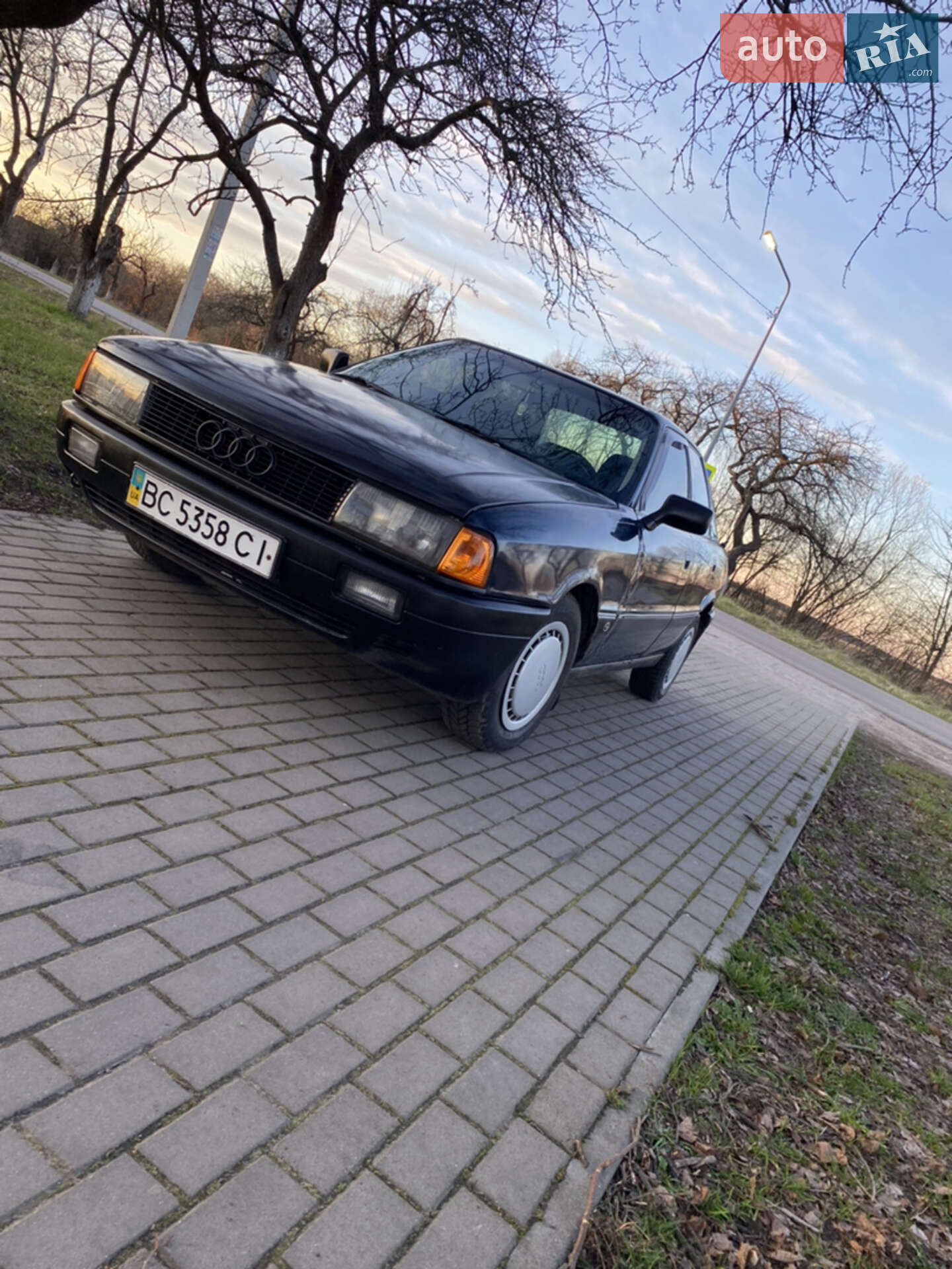 Audi 80 1988 VIN WAUZZZ89ZJA361610 фото оголошення 4 з 6