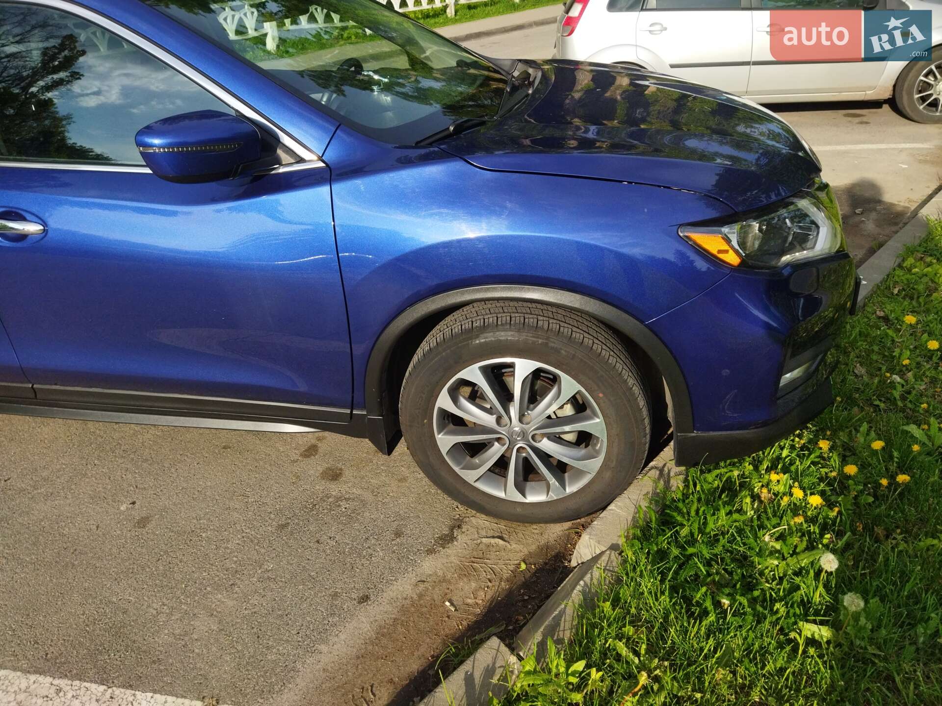 Nissan Rogue 2018 VIN KNMAT2MT1JP551834 фото оголошення 8 з 26