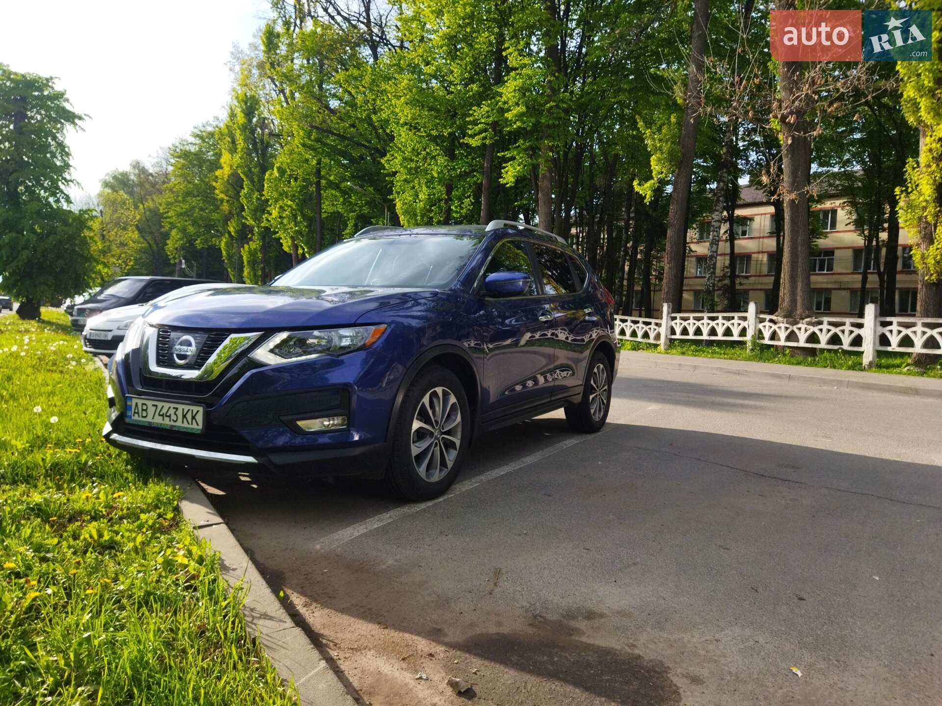 Nissan Rogue 2018 VIN KNMAT2MT1JP551834 фото оголошення 3 з 26