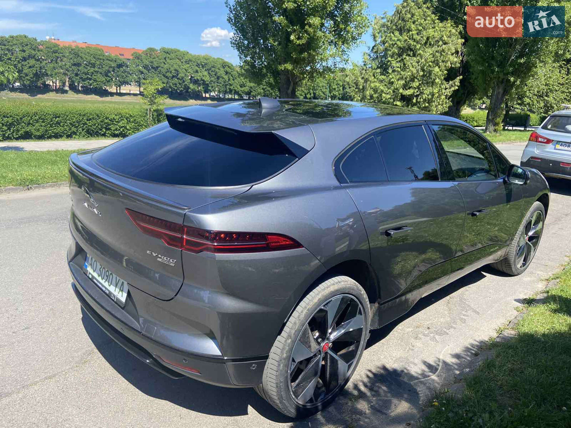 Jaguar I-Pace 2018 VIN SADHA2B1XK1F66754 фото оголошення 3 з 46