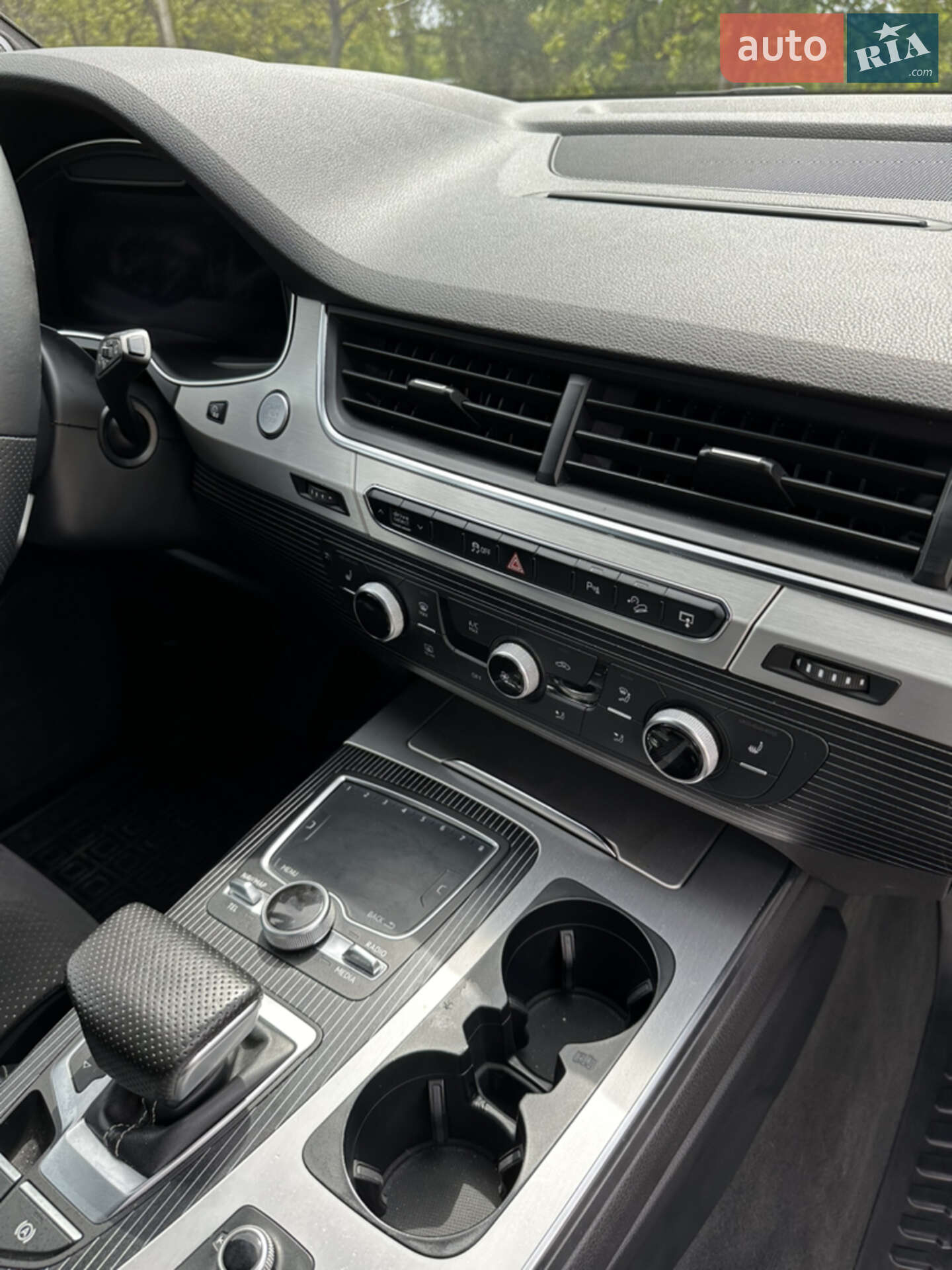 Audi Q7 2015 VIN WAUZZZ4M0GD017721 фото оголошення 17 з 26