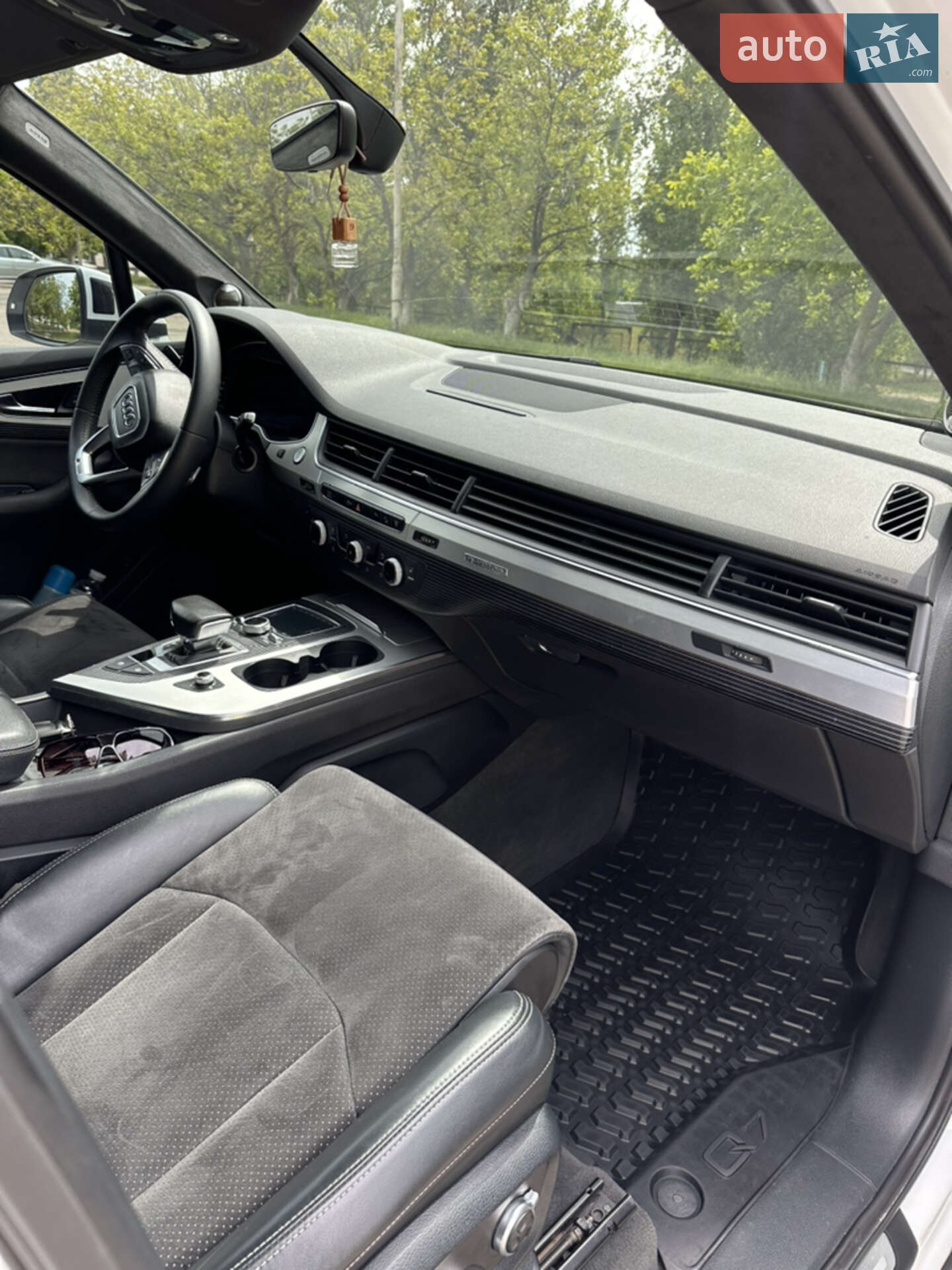 Audi Q7 2015 VIN WAUZZZ4M0GD017721 фото оголошення 18 з 26