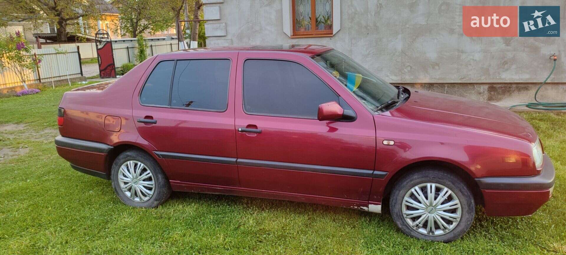 Volkswagen Vento 1996 VIN WVWZZZ16ZBW050103 фото оголошення 3 з 8
