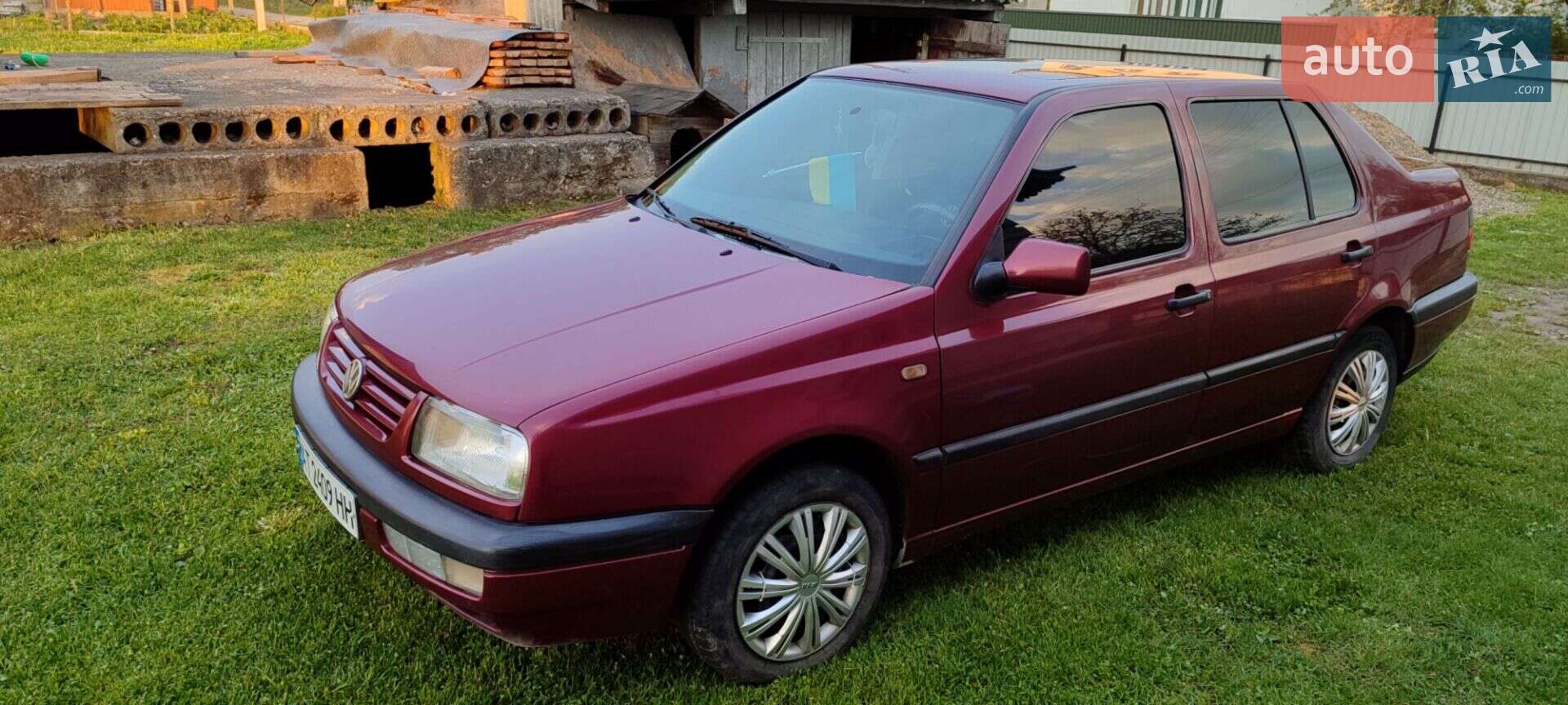Volkswagen Vento 1996 VIN WVWZZZ16ZBW050103 фото оголошення 6 з 8