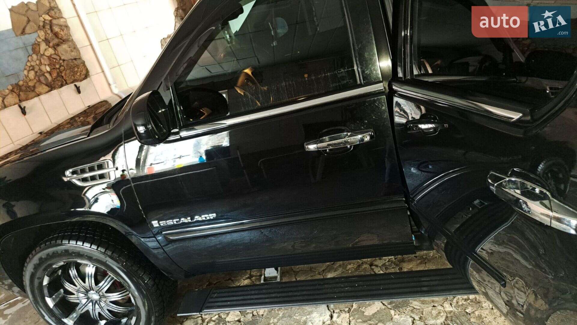 Cadillac Escalade 2008 VIN 1GYFK63888R243212 фото оголошення 8 з 14
