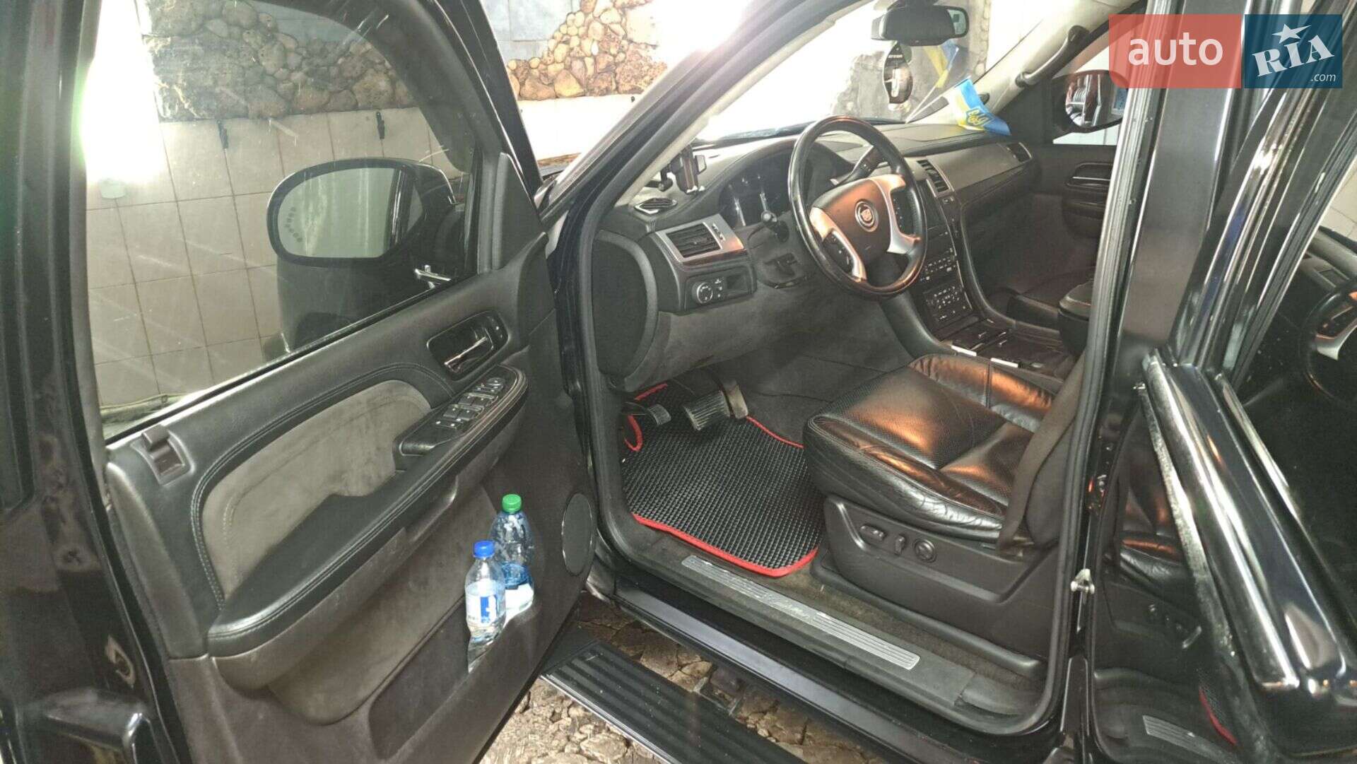 Cadillac Escalade 2008 VIN 1GYFK63888R243212 фото оголошення 9 з 14