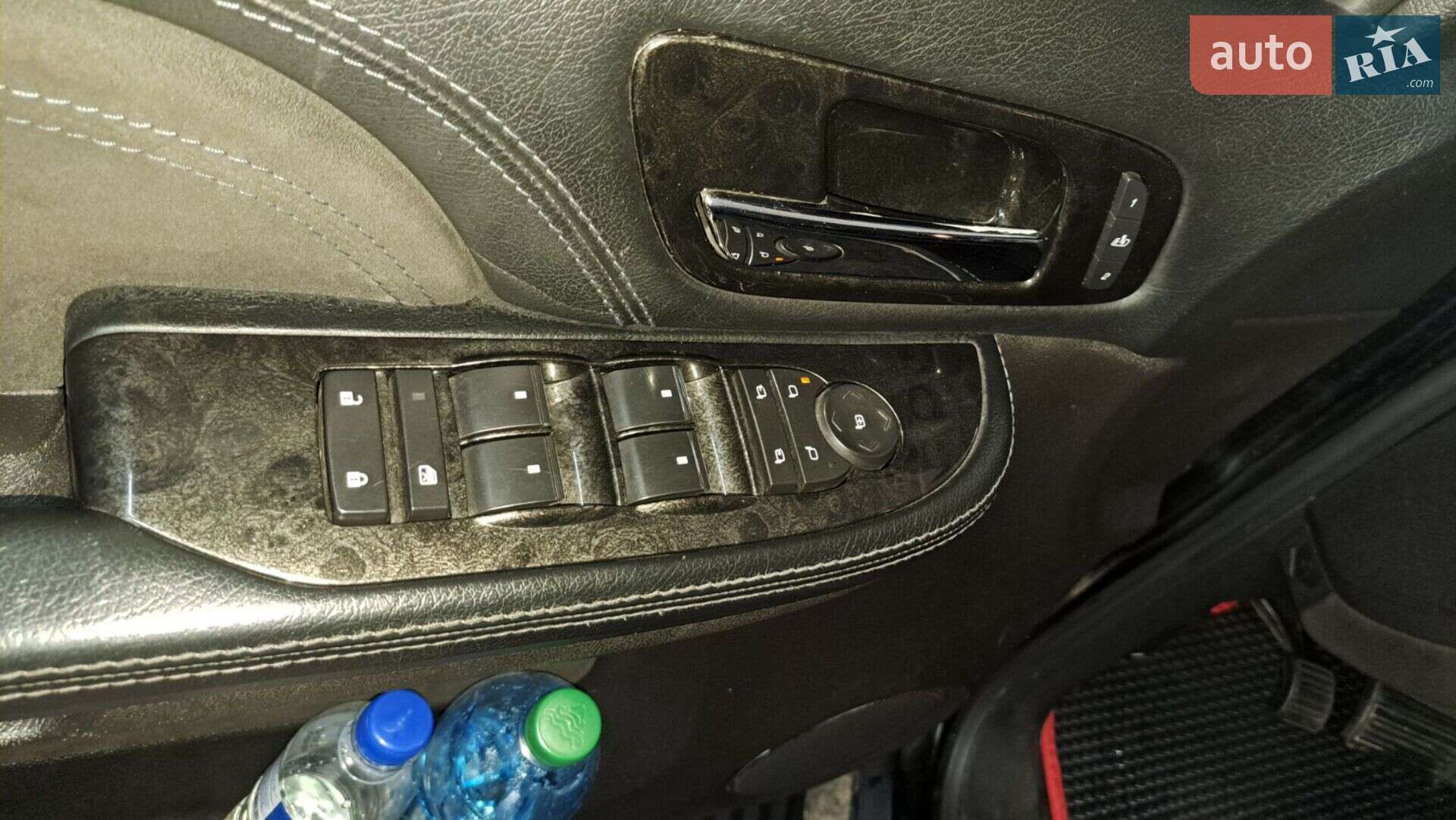 Cadillac Escalade 2008 VIN 1GYFK63888R243212 фото оголошення 10 з 14