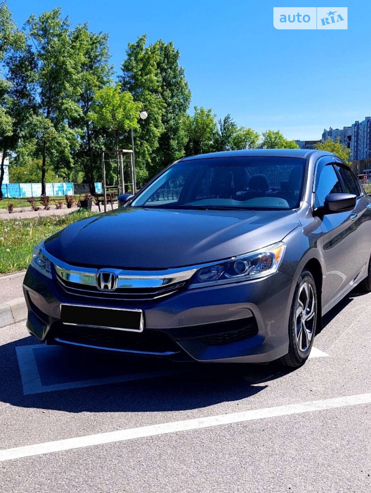 Honda Accord 2017 VIN 1HGCR2F30HA137026 фото оголошення 6 з 11