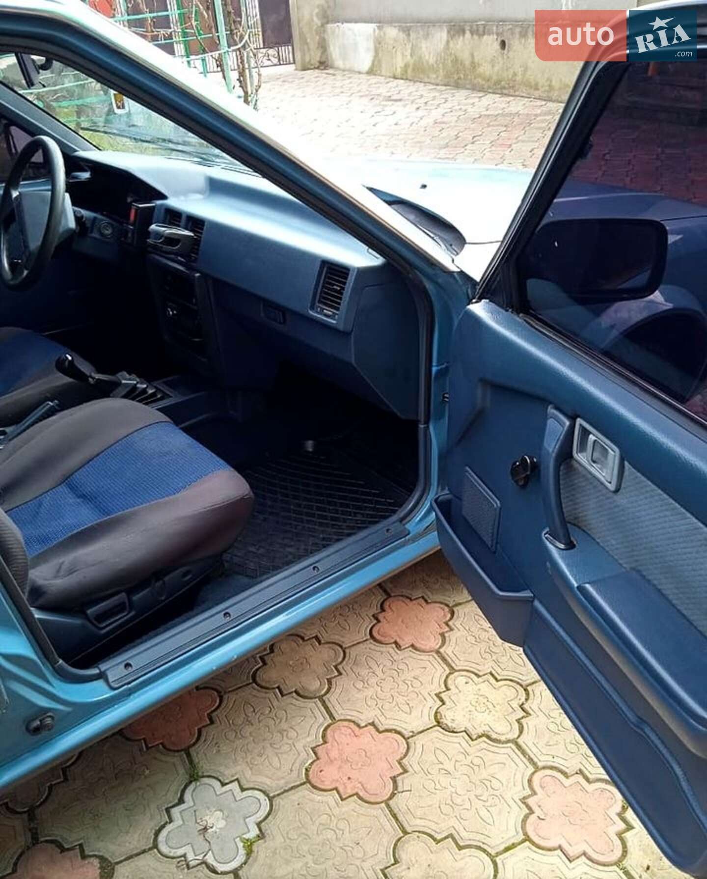 Nissan Bluebird 1989 VIN SJN0F0T72U0266590 фото оголошення 6 з 9