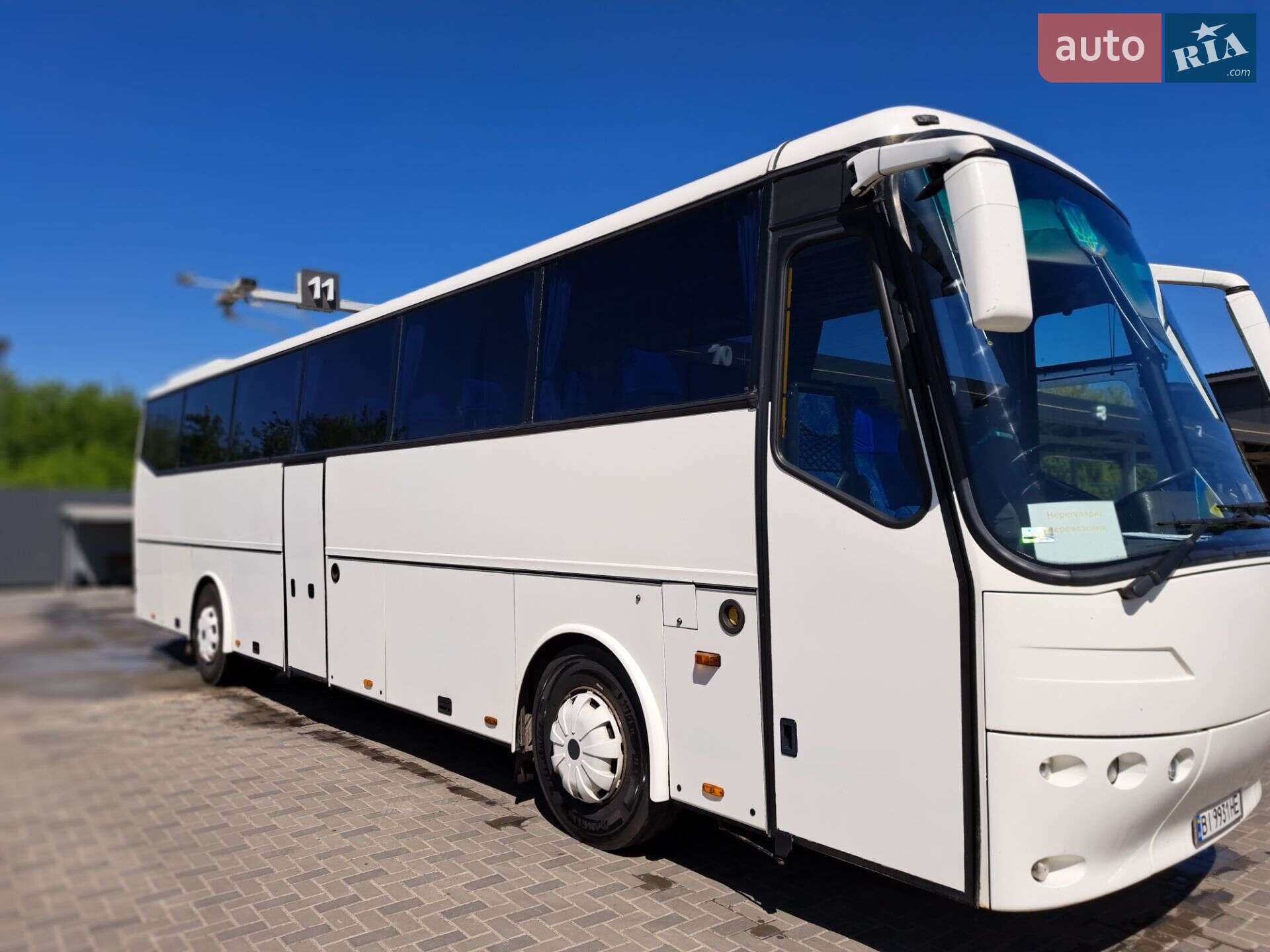 BOVA Futura FHD 1988 VIN XL9AA18CF03003348 фото оголошення 2 з 11