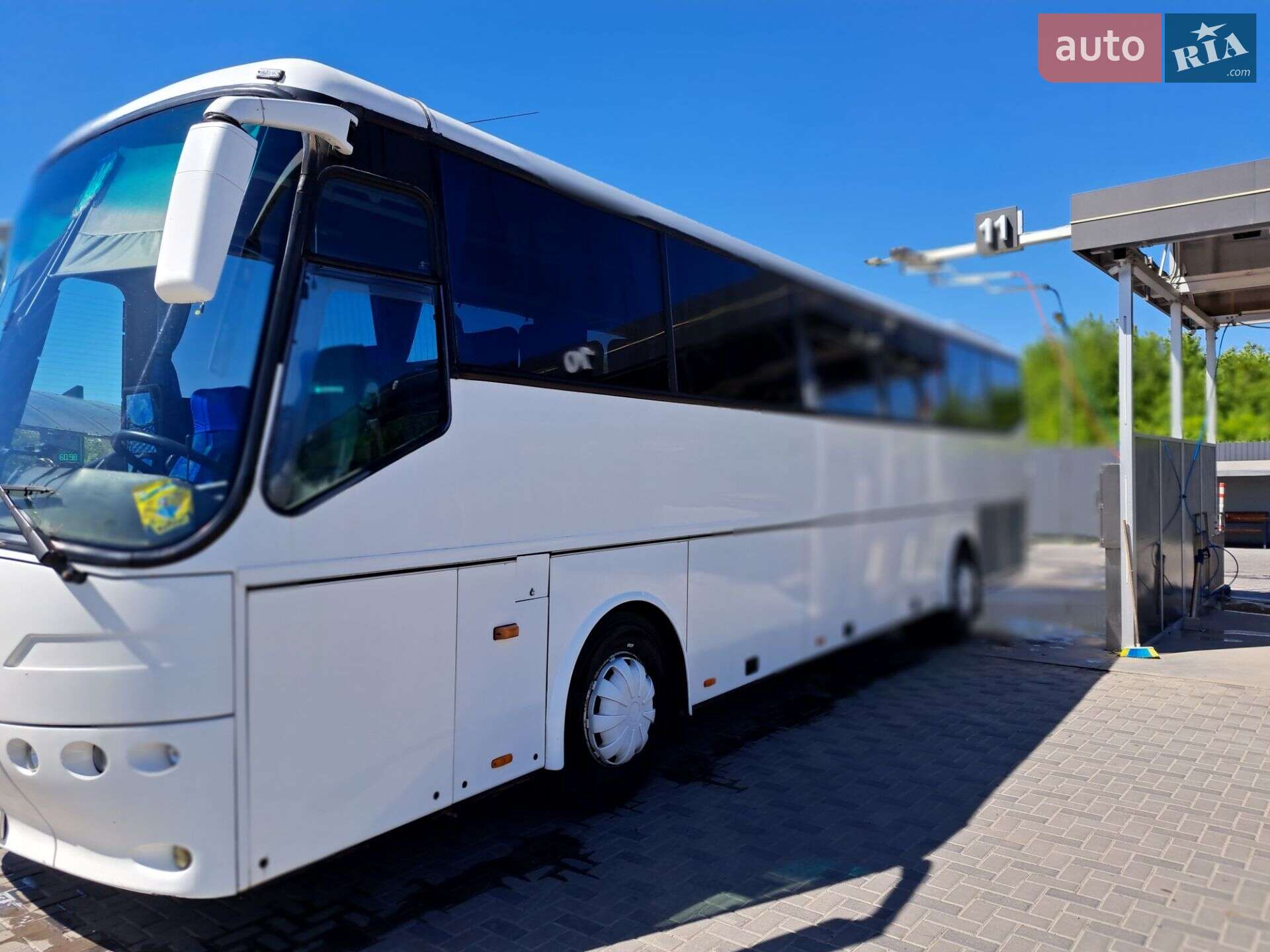 BOVA Futura FHD 1988 VIN XL9AA18CF03003348 фото оголошення 7 з 11