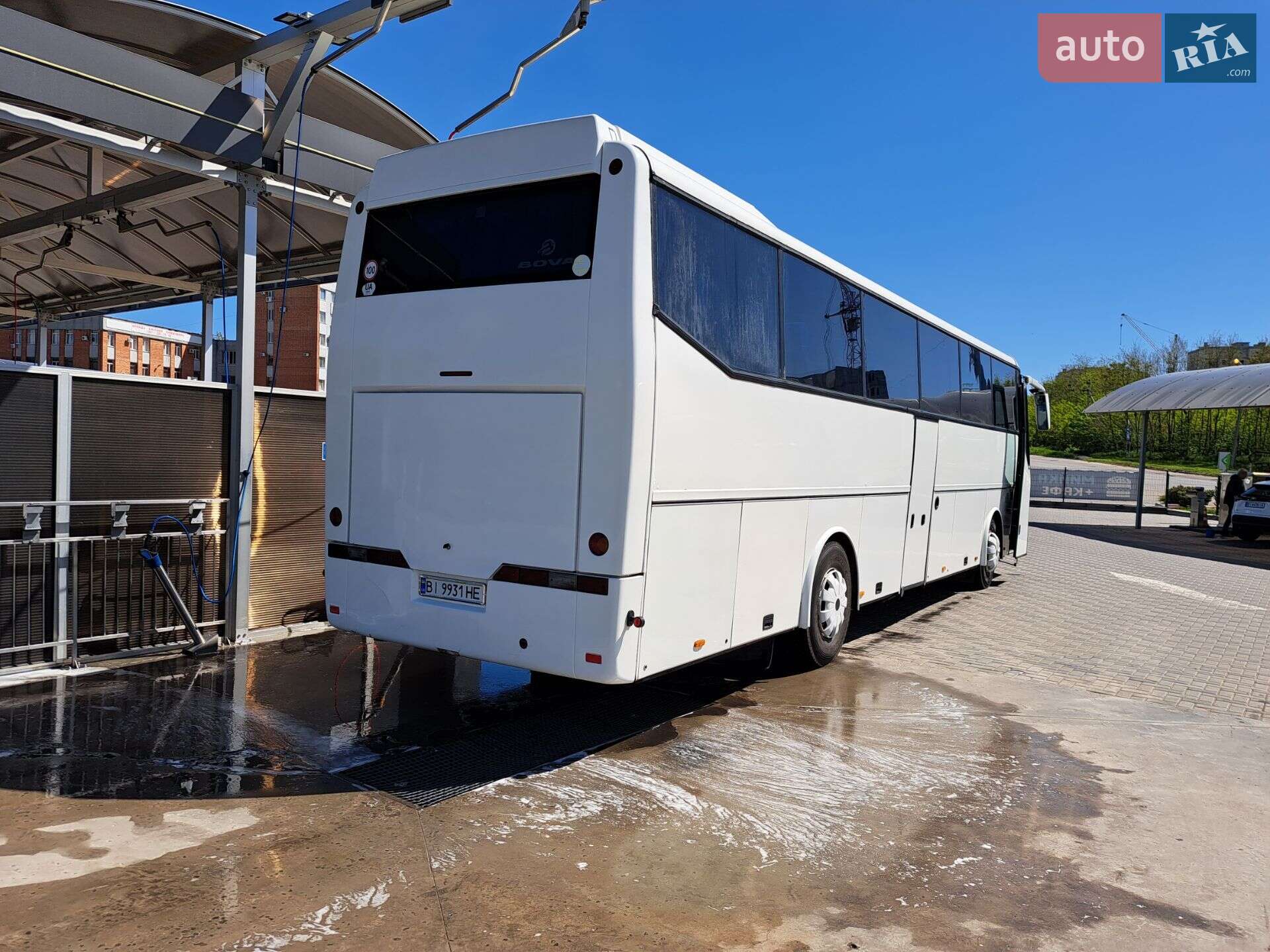 BOVA Futura FHD 1988 VIN XL9AA18CF03003348 фото оголошення 8 з 11