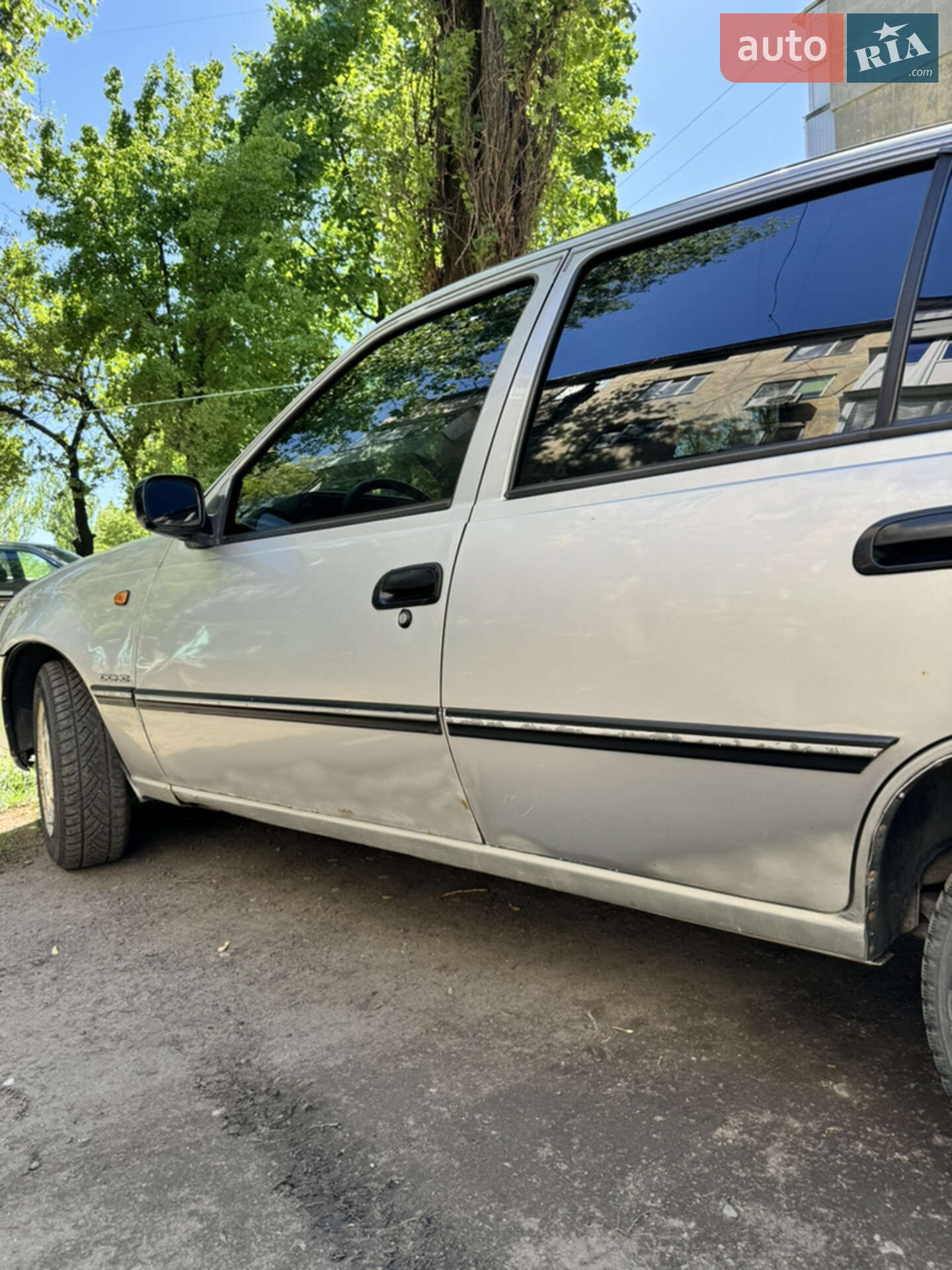 Daewoo Nexia 2004 VIN ULV3D31UD4A013617 фото оголошення 2 з 10