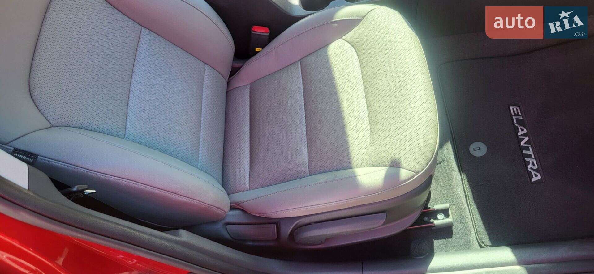 Hyundai Elantra 2018 VIN KMHD84LF2KU804230 фото оголошення 2 з 53