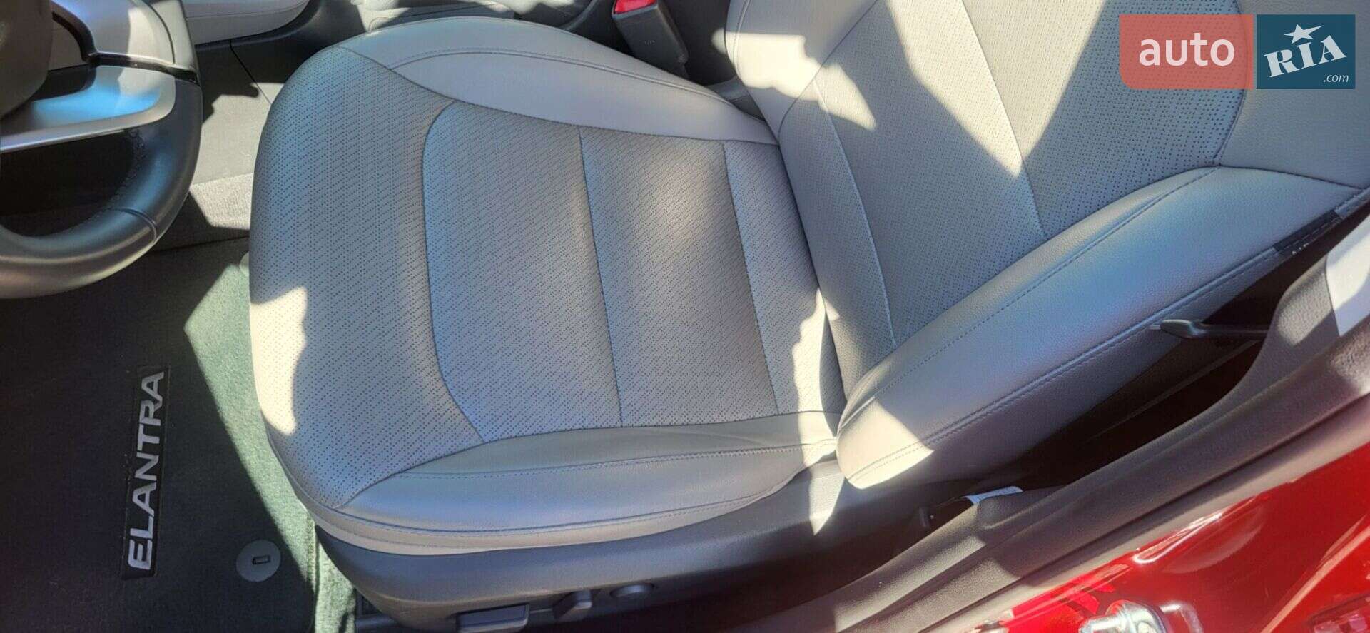 Hyundai Elantra 2018 VIN KMHD84LF2KU804230 фото оголошення 8 з 53