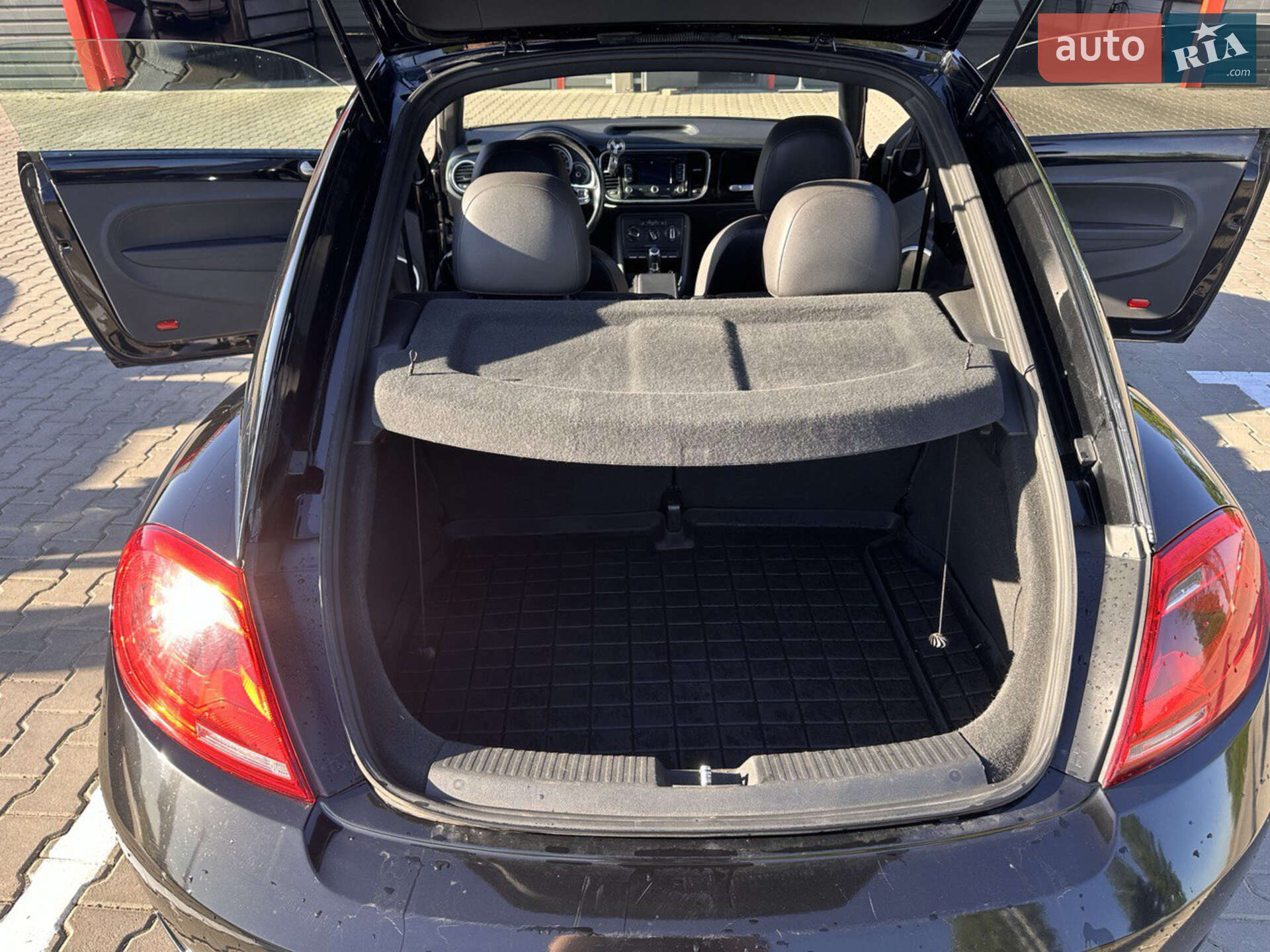 Volkswagen Beetle 2015 VIN 3VWH07ATXFM628168 фото оголошення 7 з 25