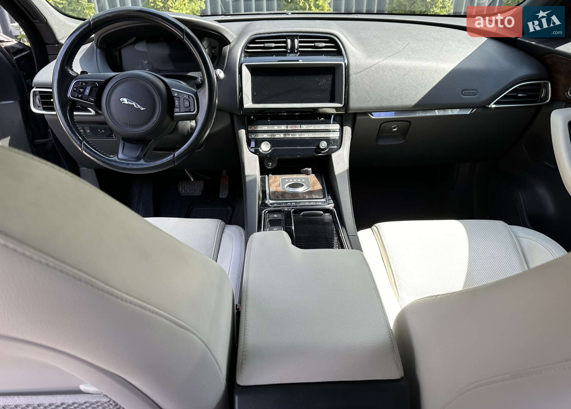 Jaguar F-Pace 2016 VIN SADCA2BN6HA048255 фото оголошення 10 з 16