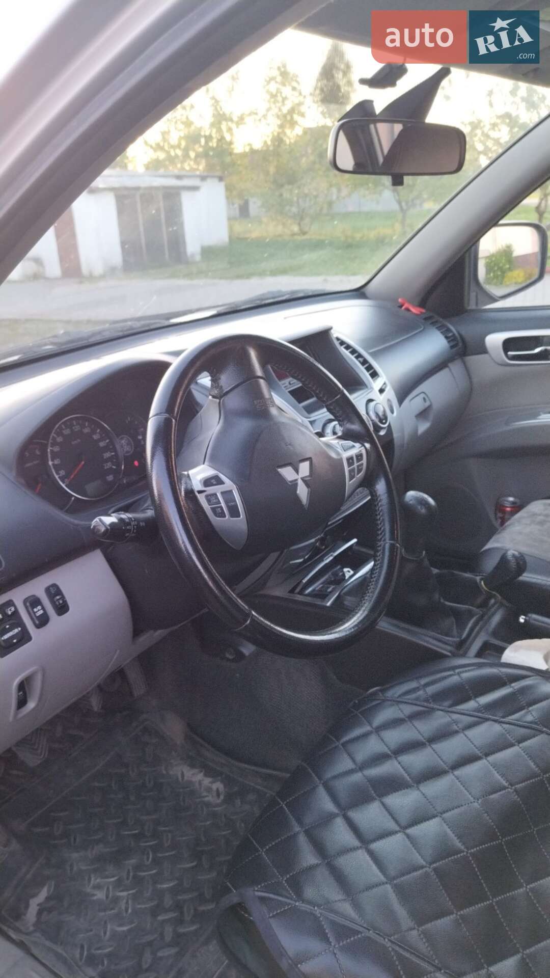 Mitsubishi Pajero Sport 2012 VIN MMCGNKH40CFZ06770 фото оголошення 6 з 6