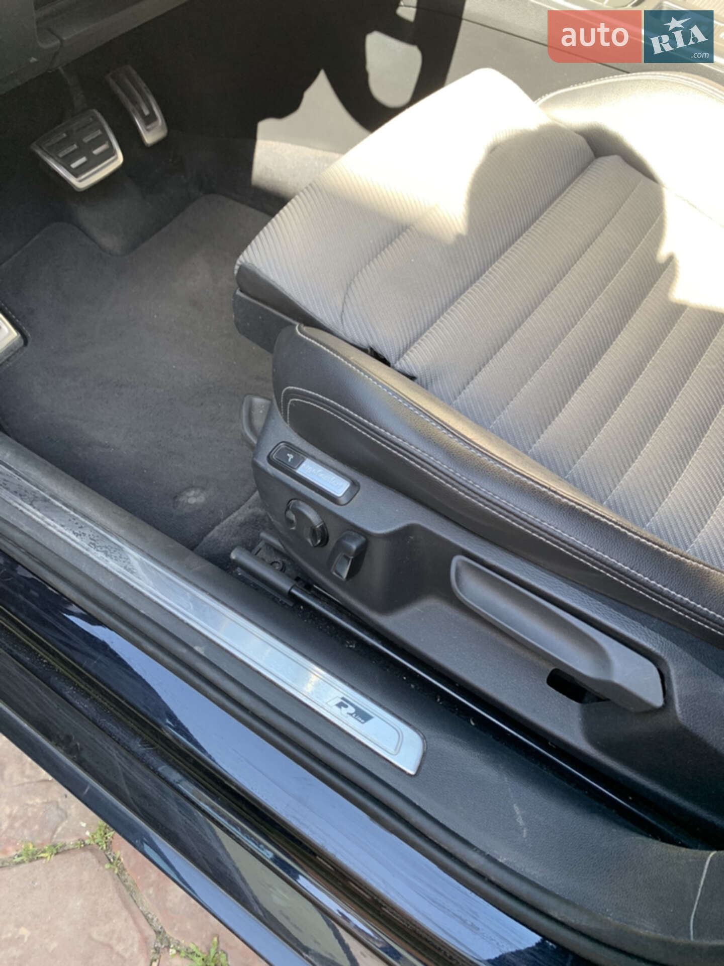 Volkswagen Passat 2017 VIN WVWZZZ3CZHE134259 фото оголошення 10 з 48