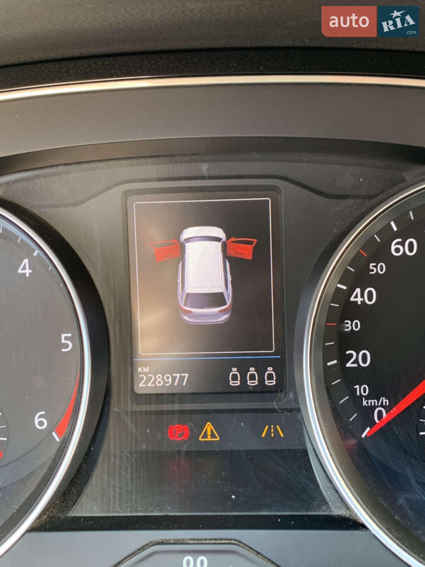 Volkswagen Passat 2017 VIN WVWZZZ3CZHE134259 фото оголошення 11 з 48