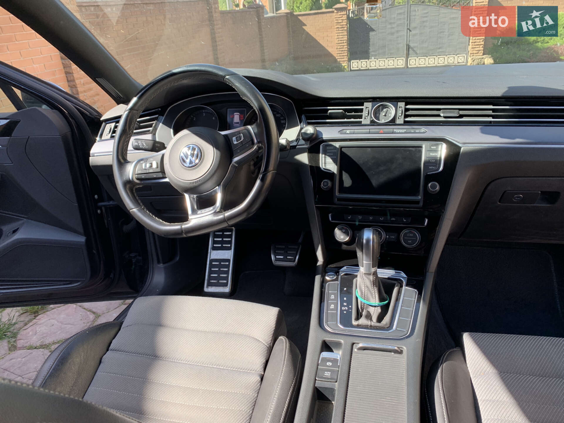 Volkswagen Passat 2017 VIN WVWZZZ3CZHE134259 фото оголошення 13 з 48