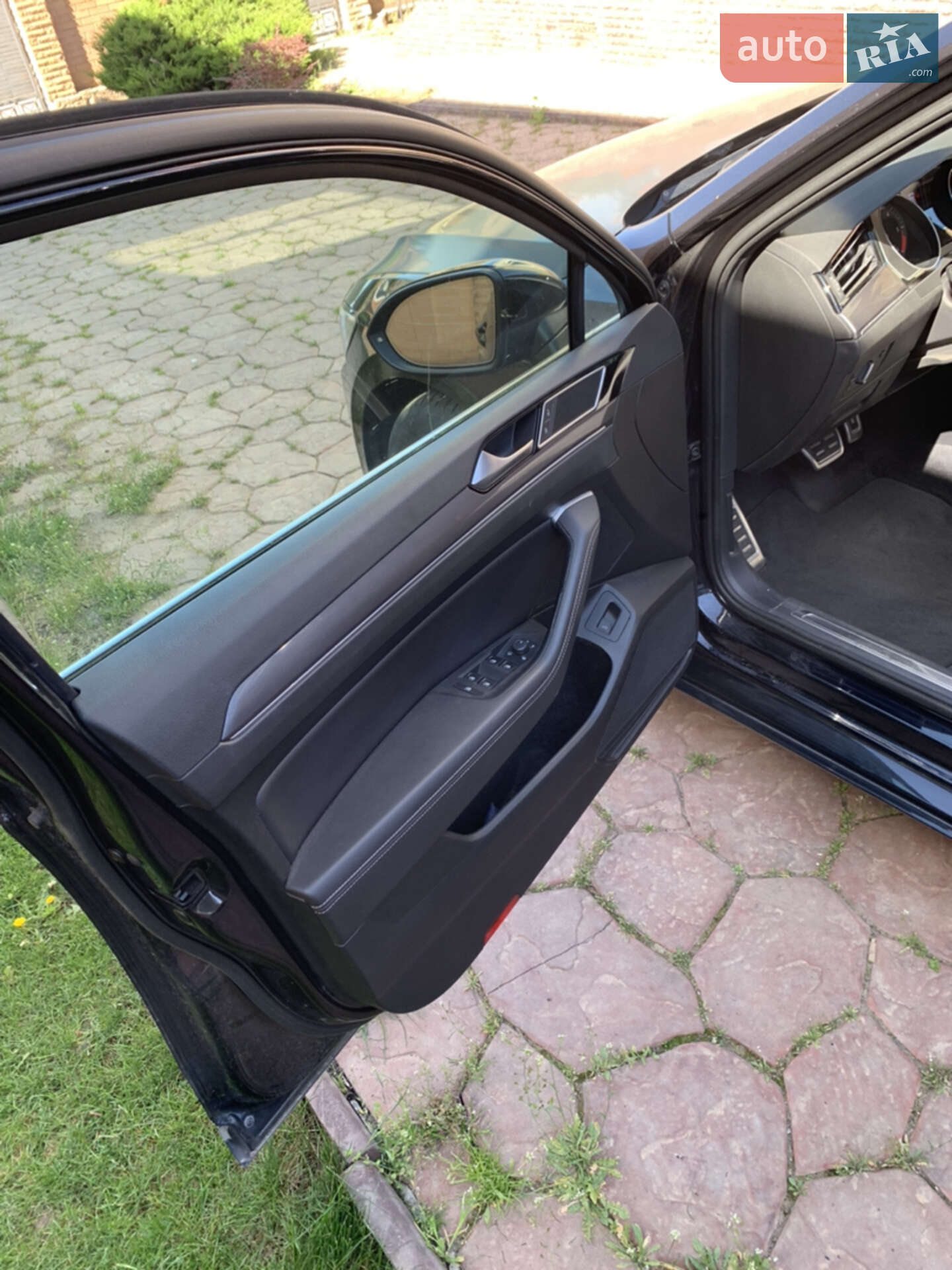 Volkswagen Passat 2017 VIN WVWZZZ3CZHE134259 фото оголошення 8 з 48