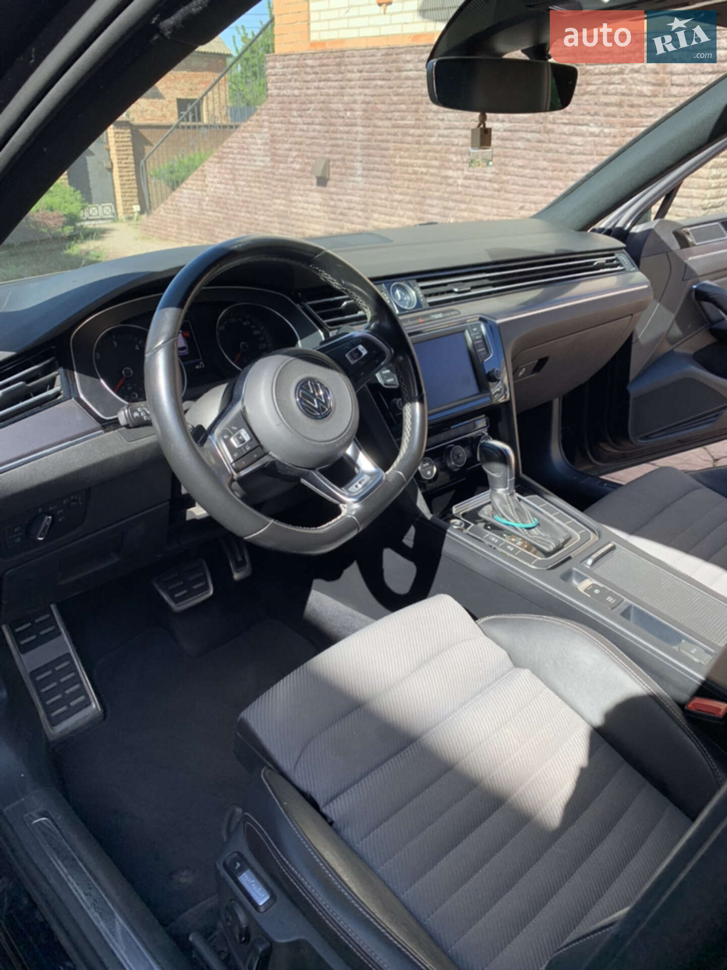 Volkswagen Passat 2017 VIN WVWZZZ3CZHE134259 фото оголошення 9 з 48