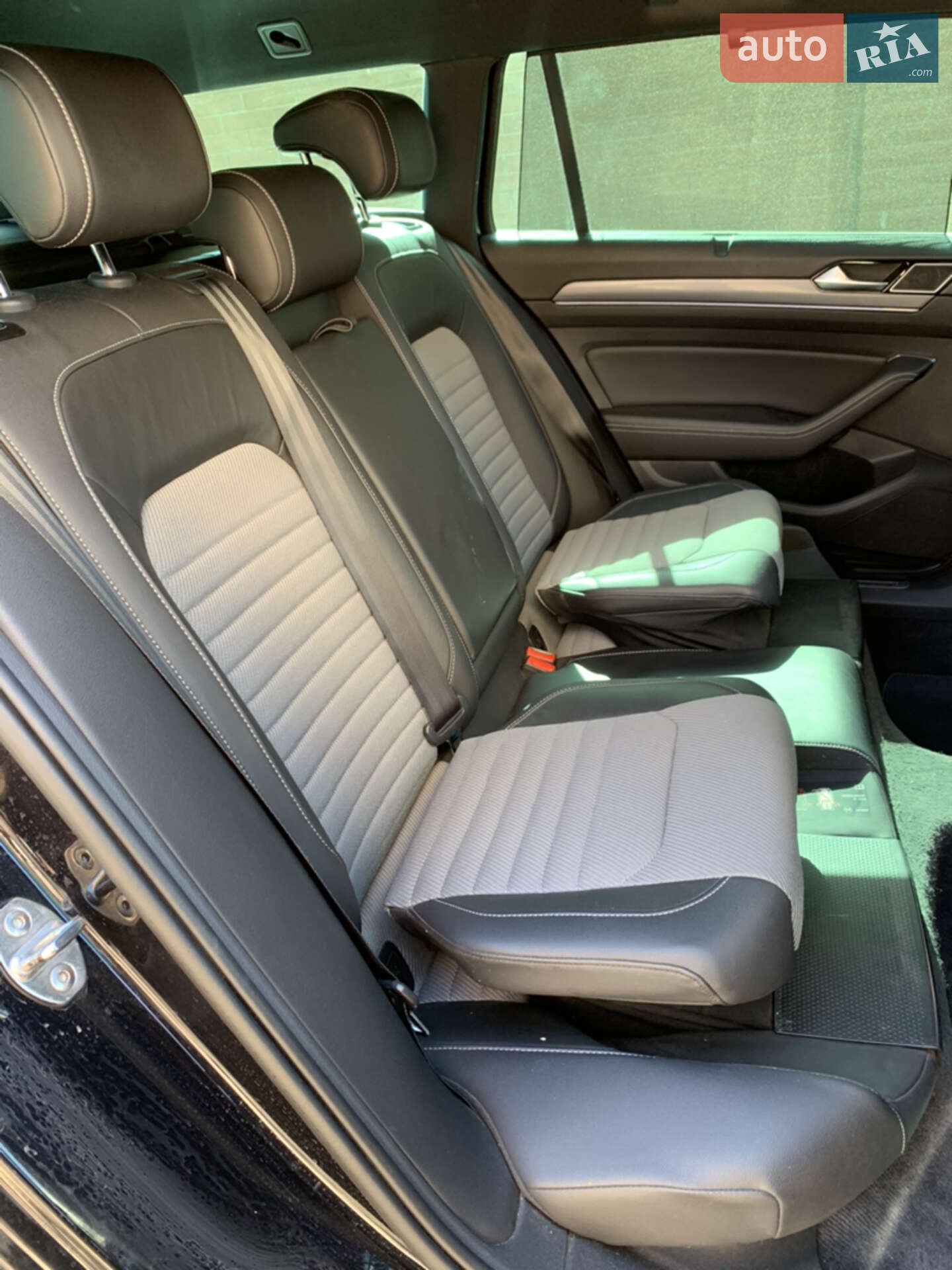 Volkswagen Passat 2017 VIN WVWZZZ3CZHE134259 фото оголошення 18 з 48