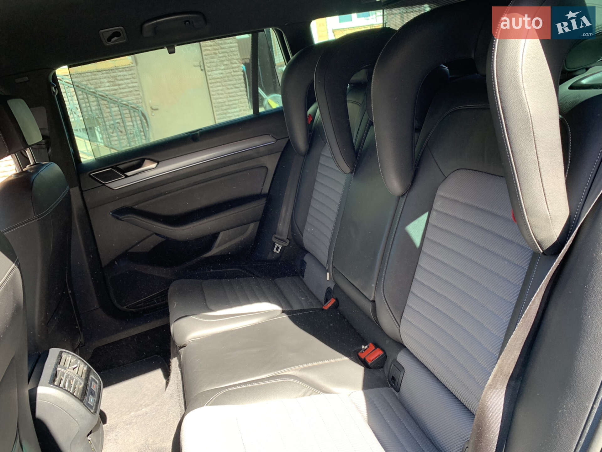 Volkswagen Passat 2017 VIN WVWZZZ3CZHE134259 фото оголошення 34 з 48