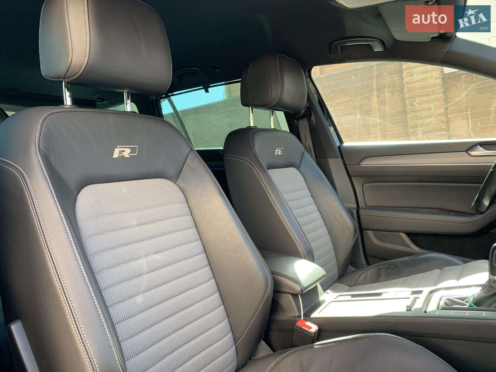 Volkswagen Passat 2017 VIN WVWZZZ3CZHE134259 фото оголошення 44 з 48