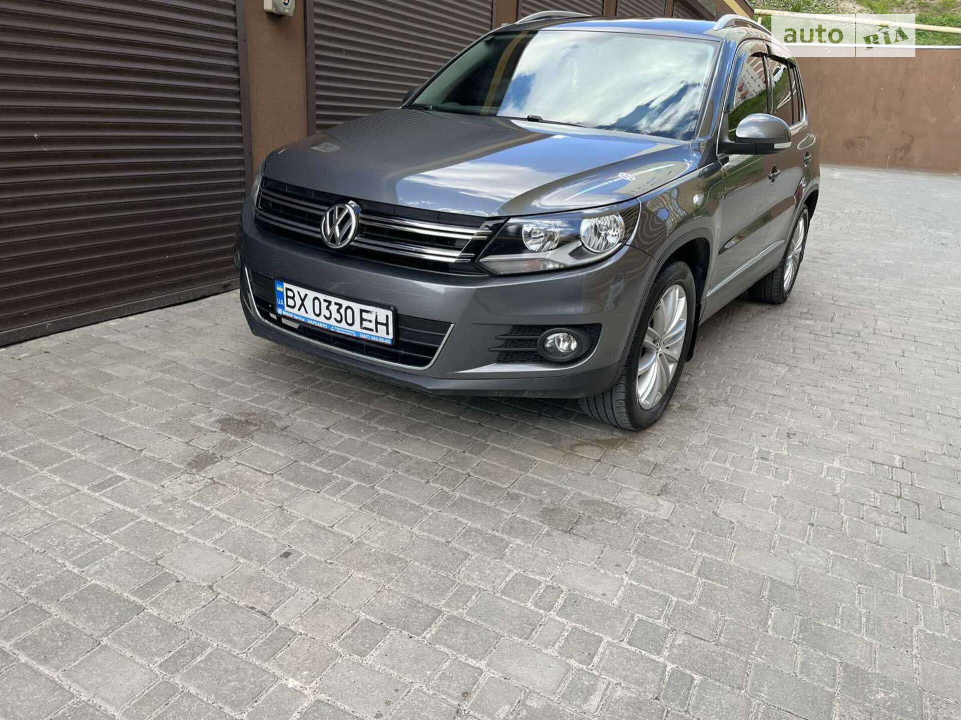 Volkswagen Tiguan 2015 VIN WVGAV7AX7FW604821 фото оголошення 2 з 82