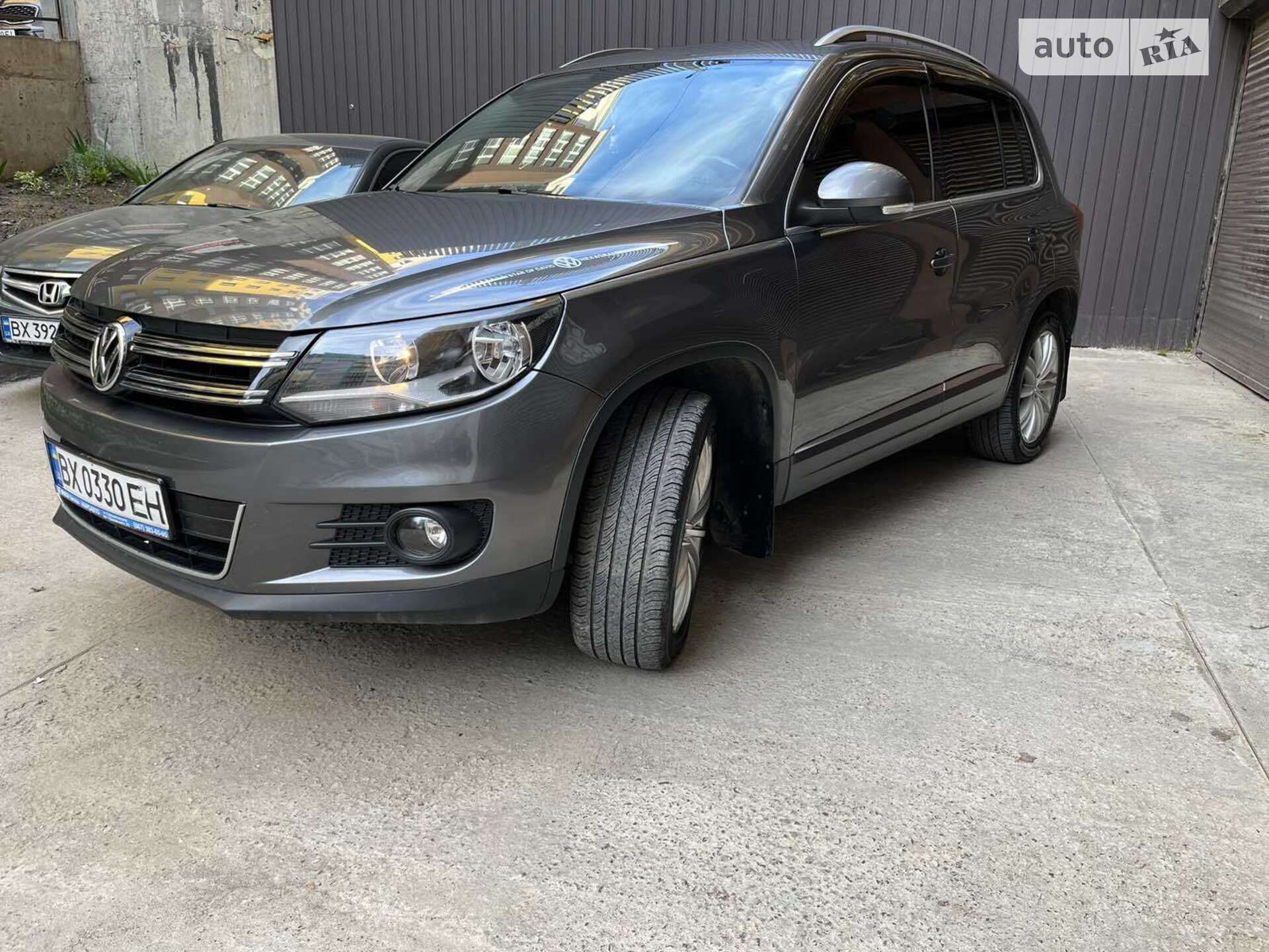 Volkswagen Tiguan 2015 VIN WVGAV7AX7FW604821 фото оголошення 10 з 82