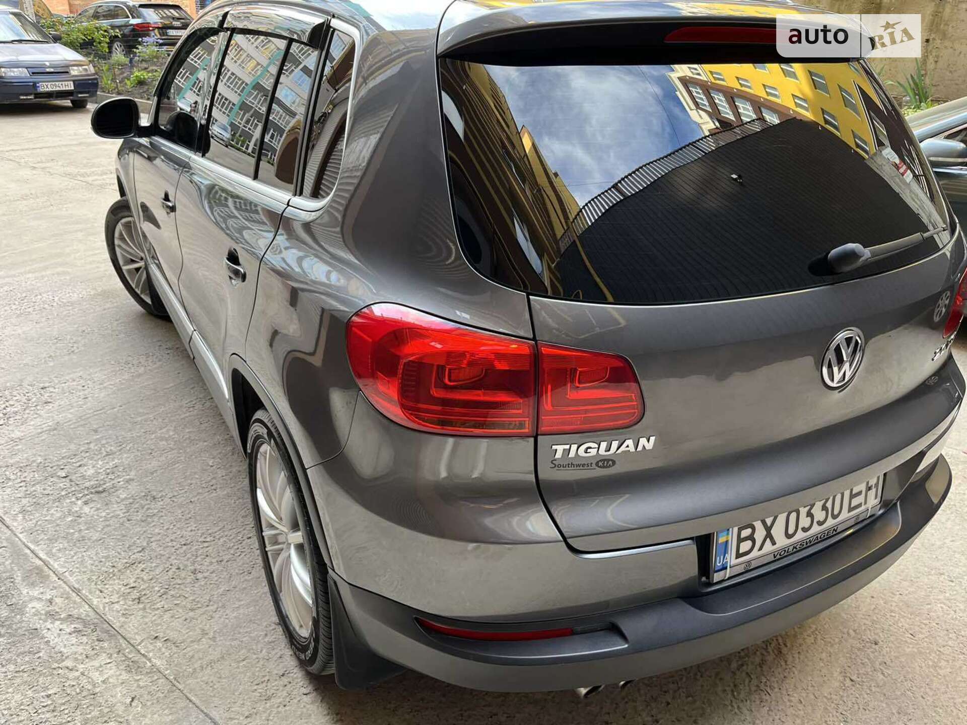 Volkswagen Tiguan 2015 VIN WVGAV7AX7FW604821 фото оголошення 11 з 82