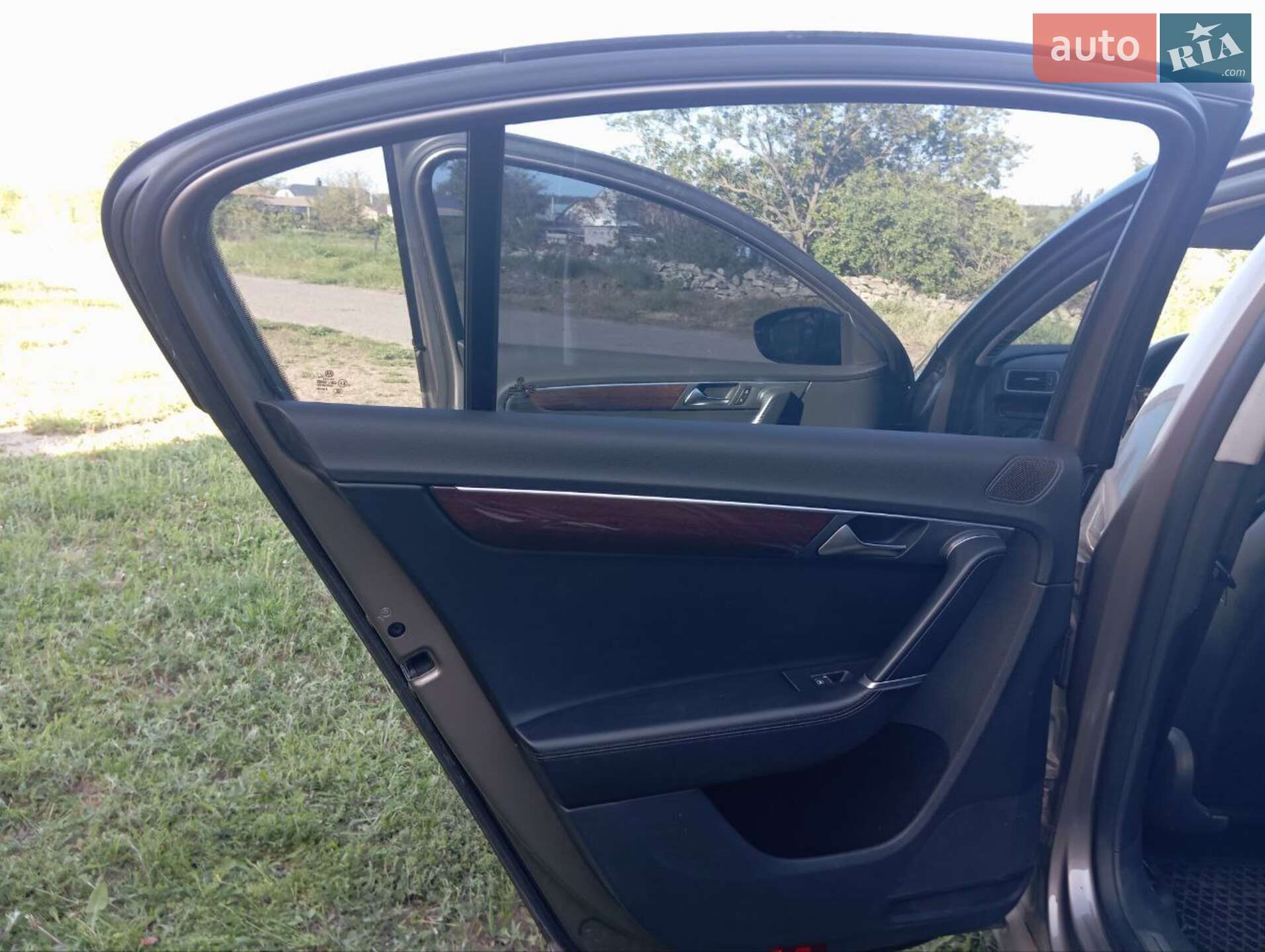 Volkswagen Passat 2011 VIN WVWZZZ3CZCP002385 фото оголошення 16 з 27