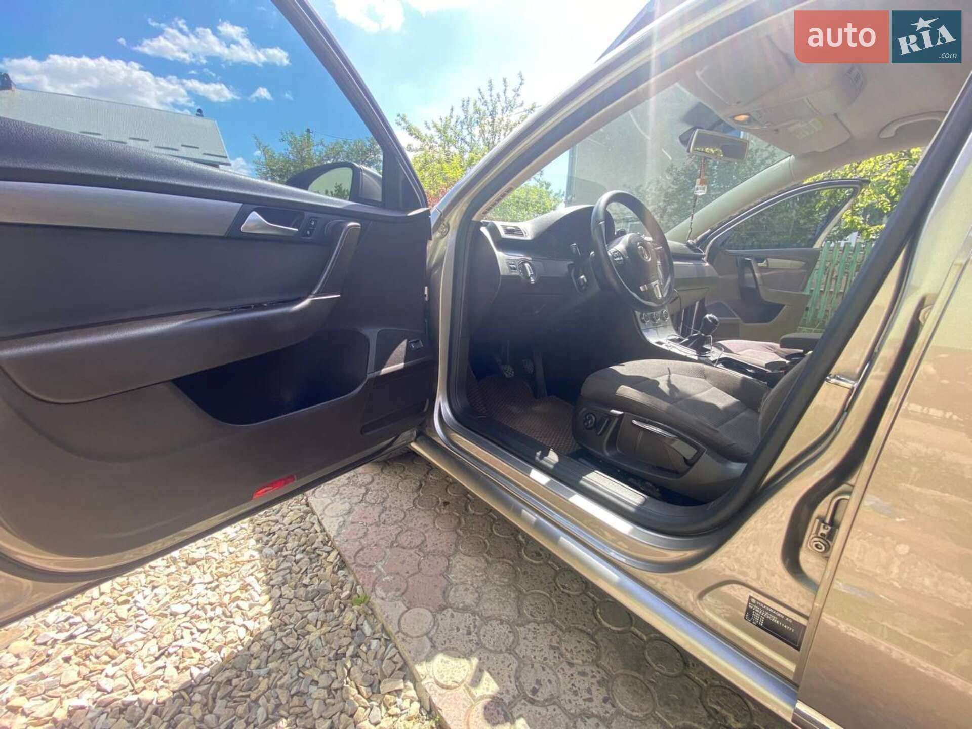Volkswagen Passat 2014 VIN WVWZZZ3CZEE114771 фото оголошення 14 з 44