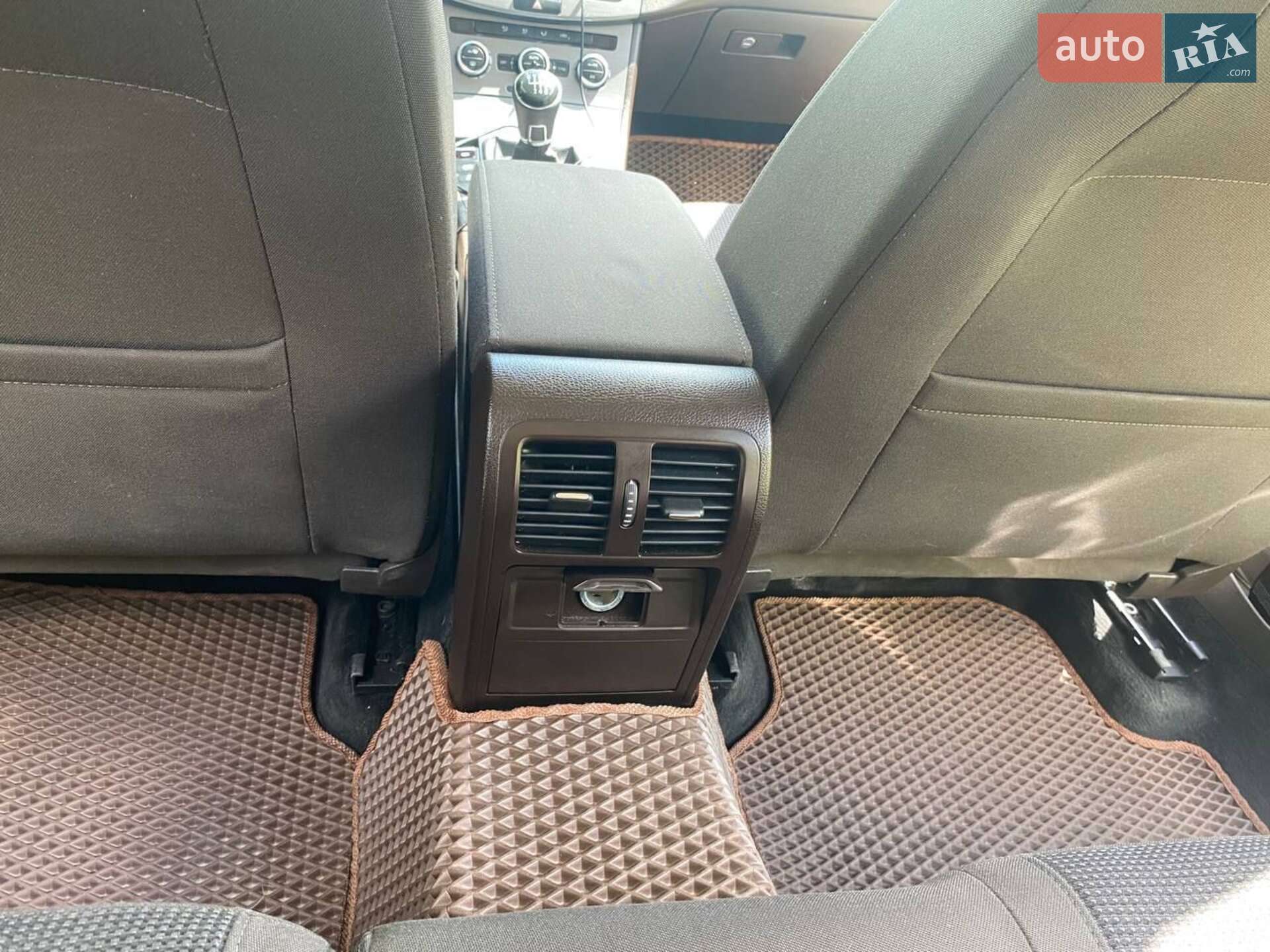 Volkswagen Passat 2014 VIN WVWZZZ3CZEE114771 фото оголошення 42 з 44