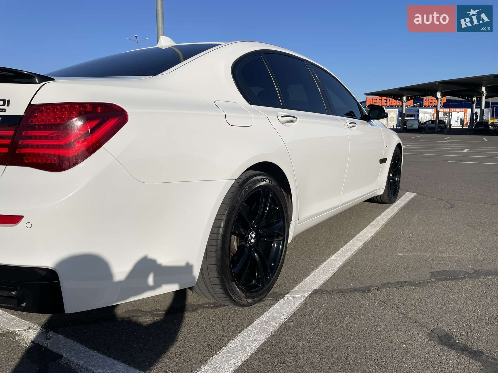 BMW 7 Series 2013 VIN WBAYA6C56DD143895 фото оголошення 30 з 68