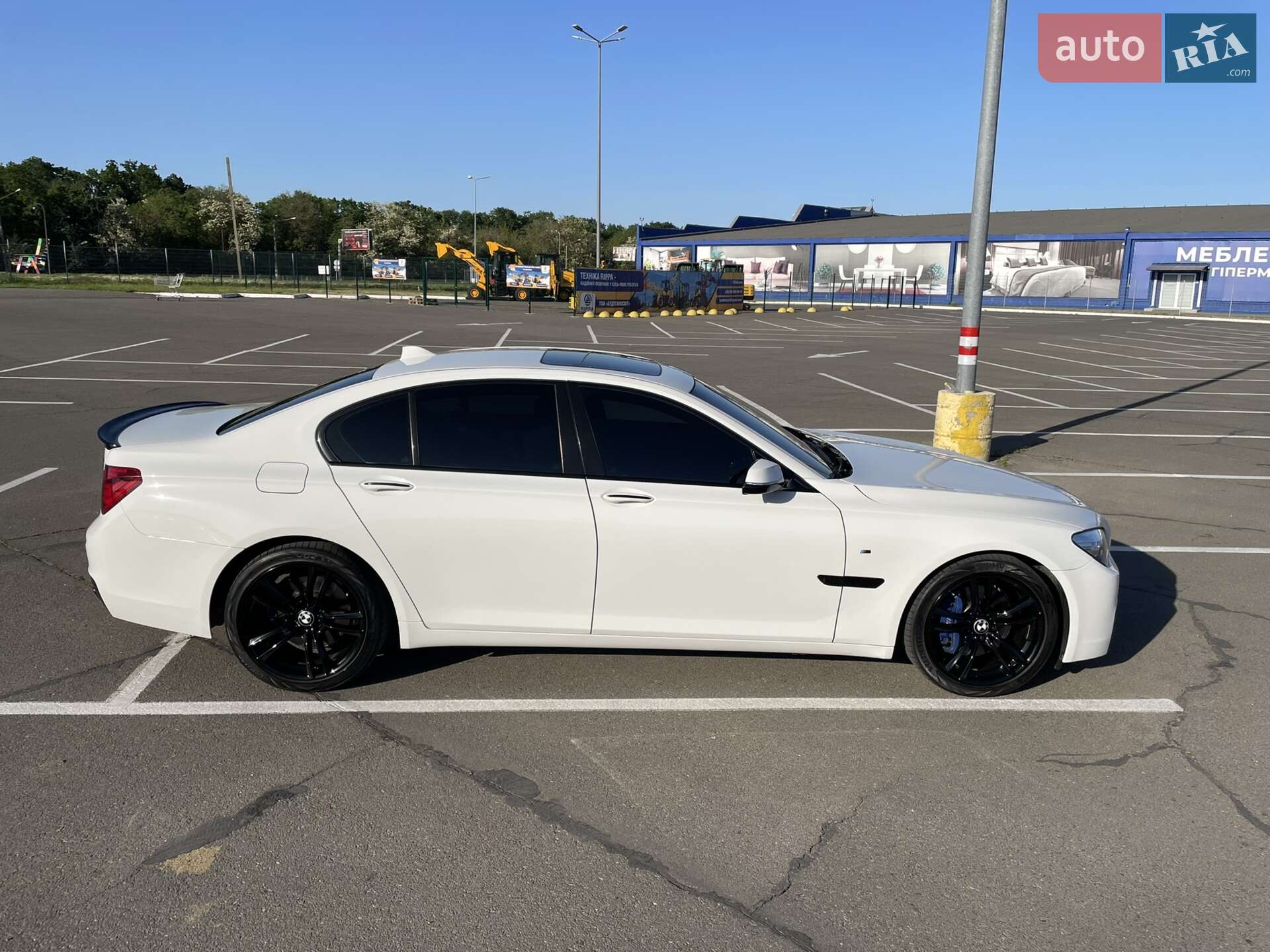 BMW 7 Series 2013 VIN WBAYA6C56DD143895 фото оголошення 32 з 68
