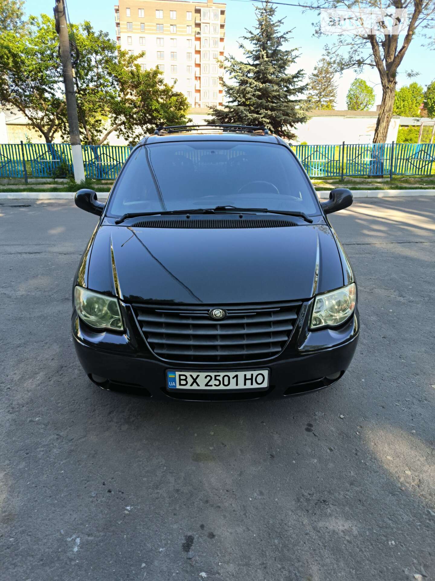 Chrysler Voyager 2005 VIN 1A8GYB2546Y107115 фото оголошення 2 з 22