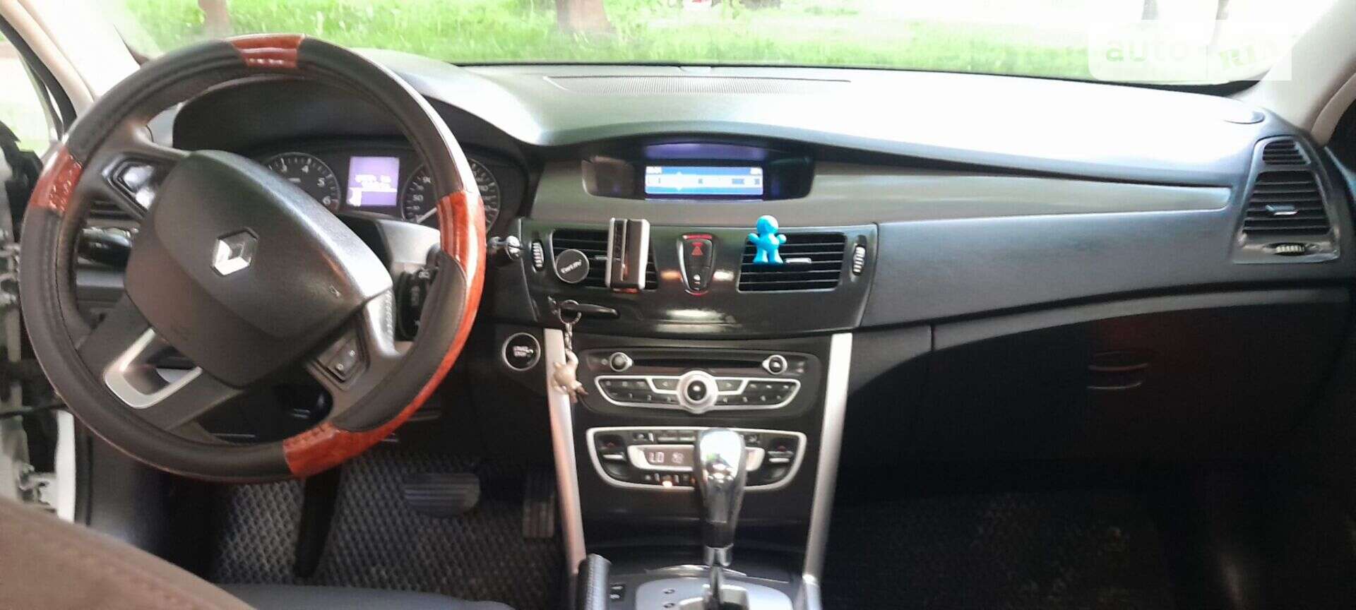Renault Latitude 2012 VIN VF1ABL21AUC267687 фото оголошення 21 з 102