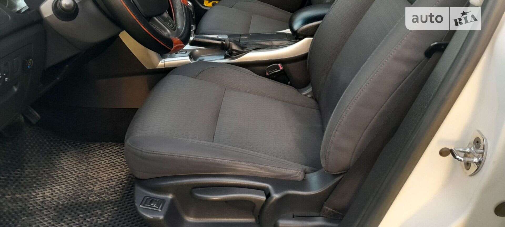 Renault Latitude 2012 VIN VF1ABL21AUC267687 фото оголошення 56 з 102