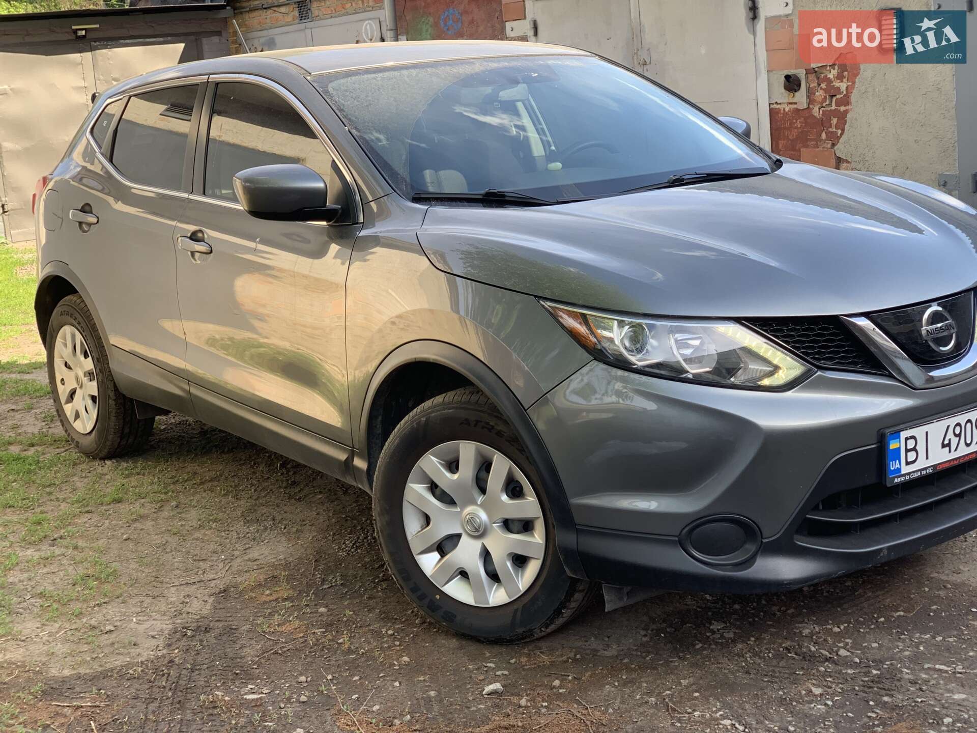 Nissan Rogue Sport 2018 VIN JN1BJ1CP1JW162676 фото оголошення 2 з 15