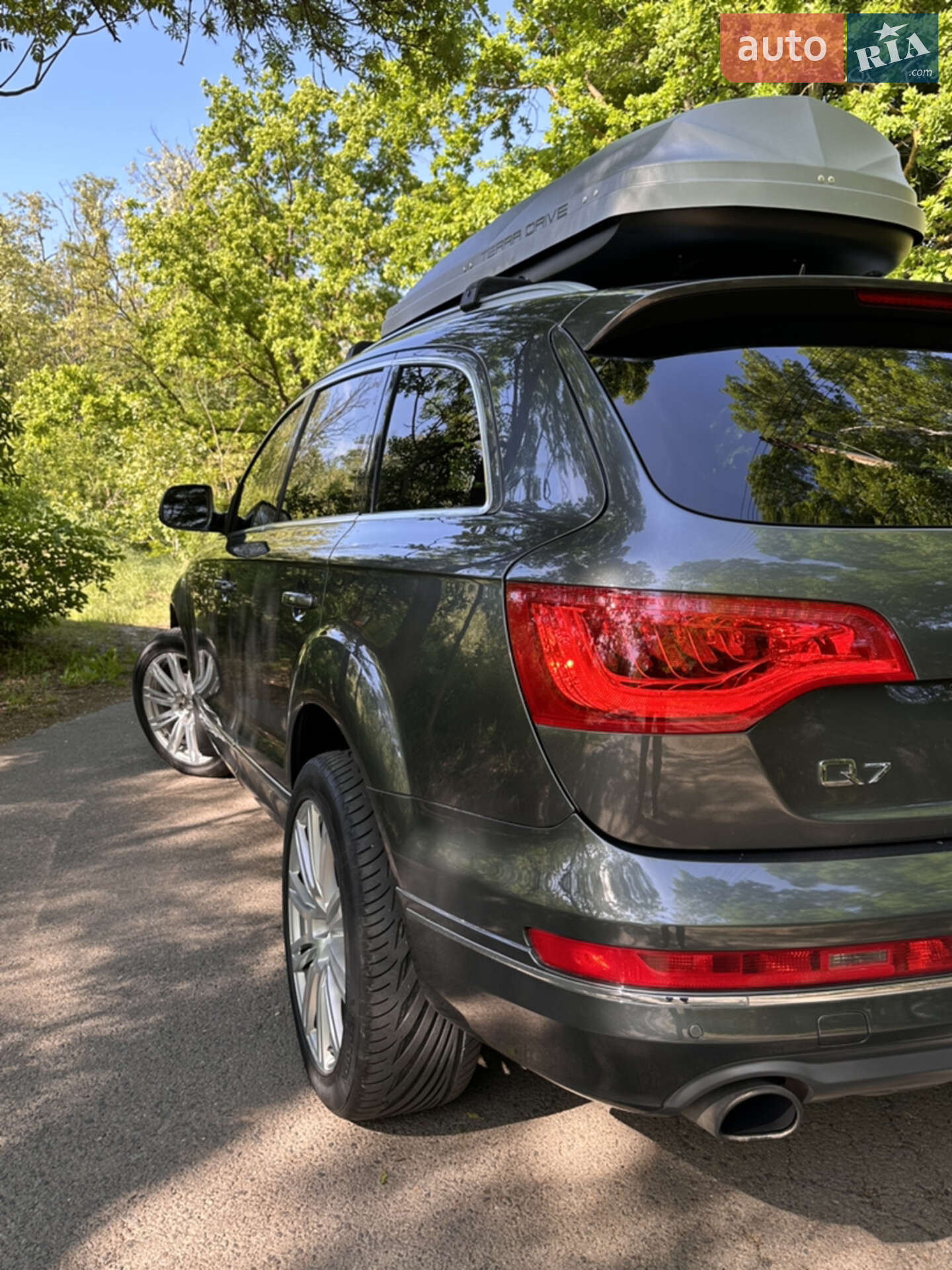 Audi Q7 2015 VIN WA1CGAFE6FD014241 фото оголошення 11 з 28