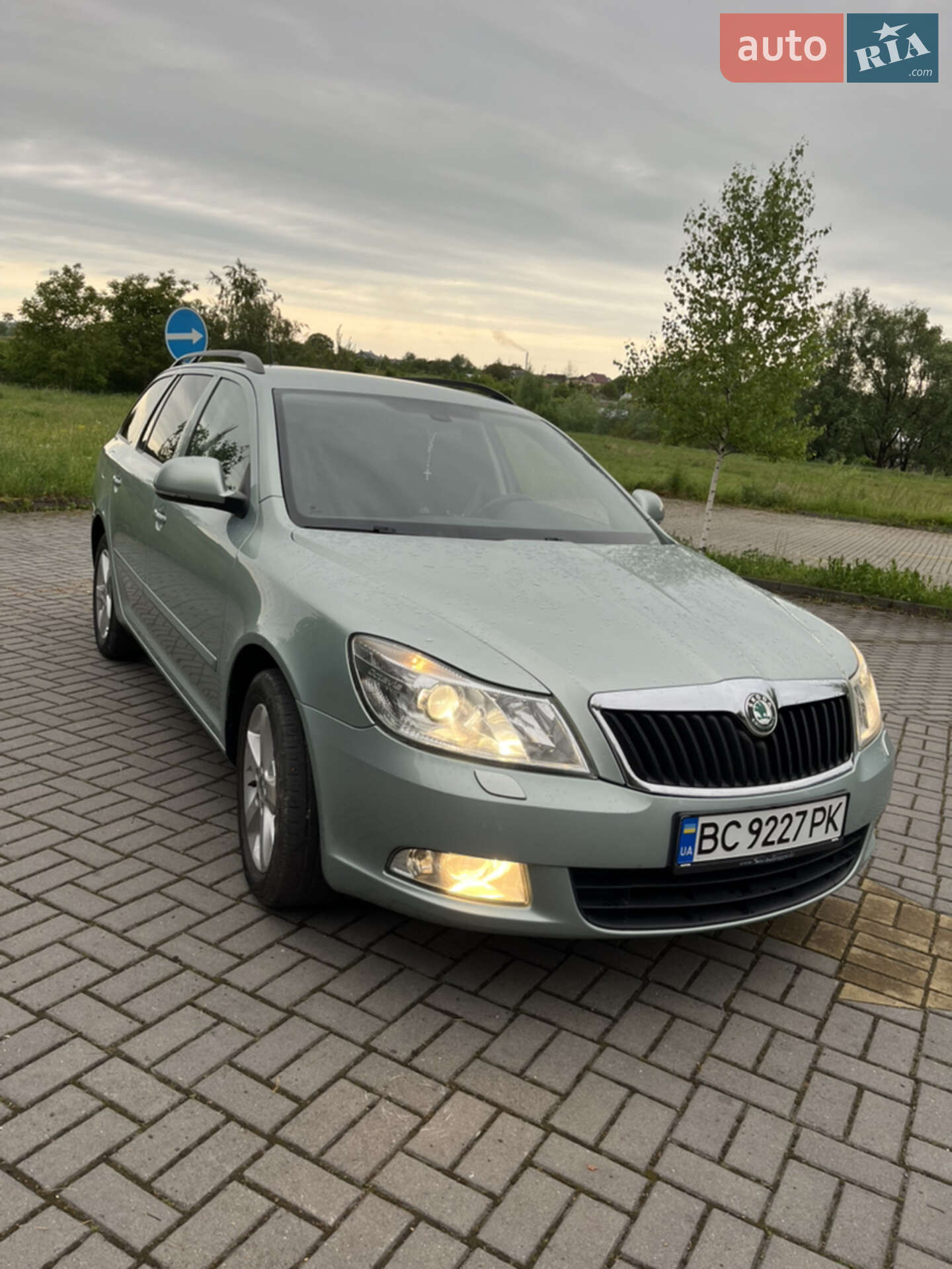 Skoda Octavia 2012 VIN TMBHN61ZXC2190564 фото оголошення 7 з 22